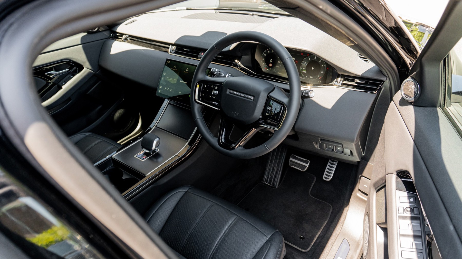 Land Rover RANGE ROVER EVOQUE, SUV, Santorini Black.