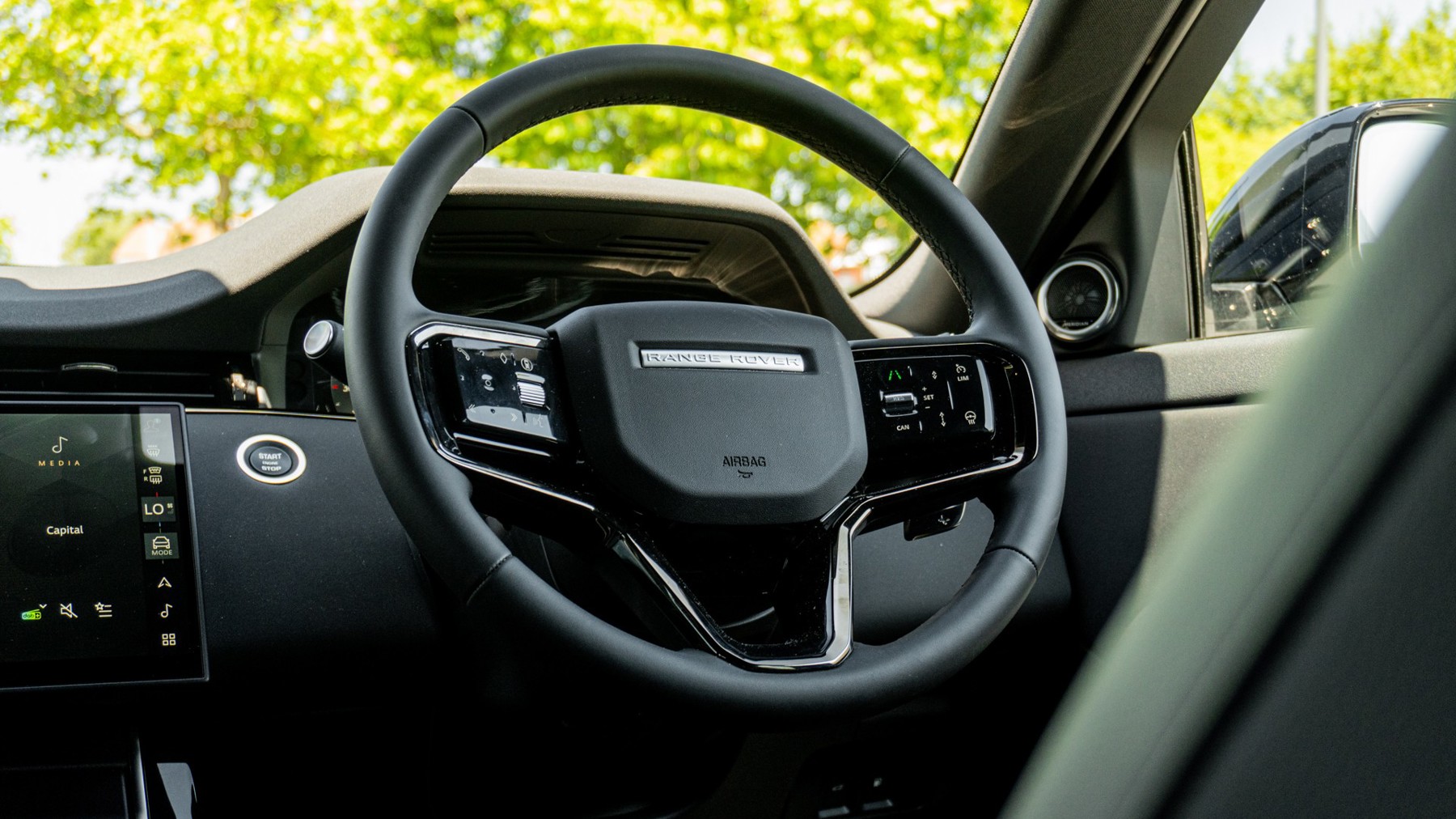 Land Rover RANGE ROVER EVOQUE, SUV, Santorini Black.