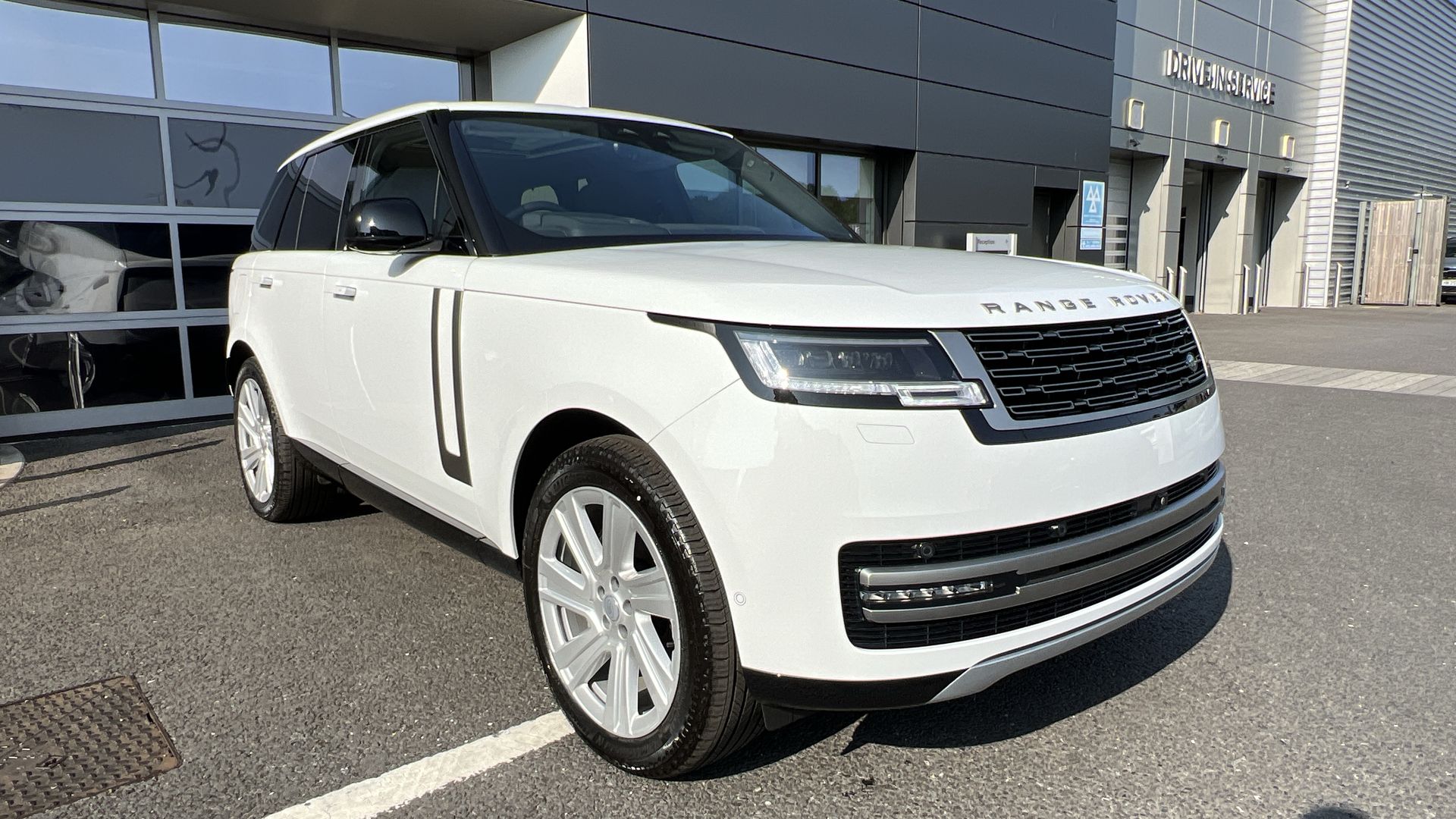 RANGE ROVER 3.0 P460E HSE 4DR AUTO ESTATE