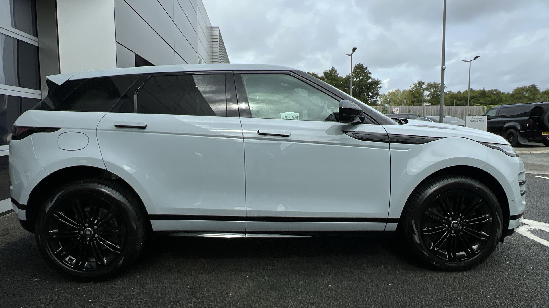 LAND ROVER RANGE ROVER EVOQUE 2.0 D200 DYNAMIC SE 5DR AUTO