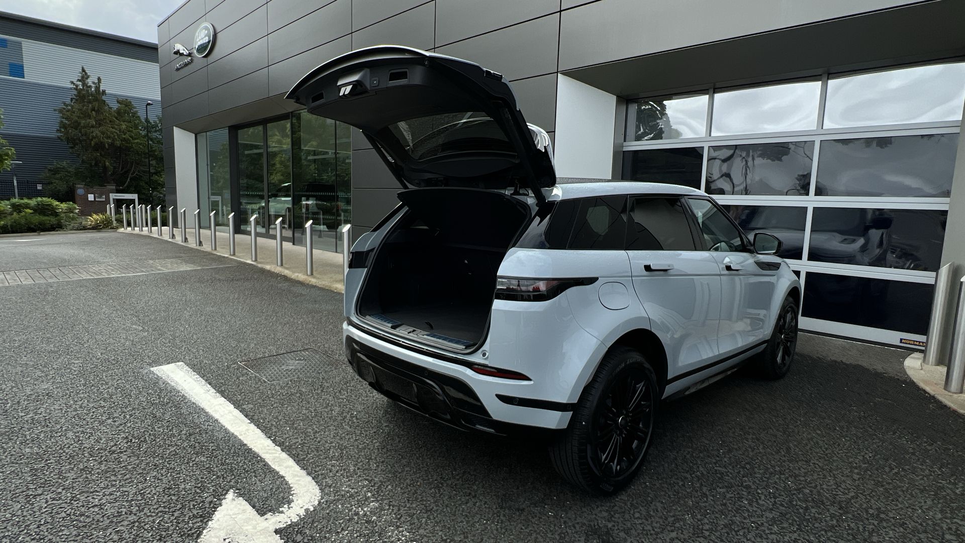 LAND ROVER RANGE ROVER EVOQUE 2.0 D200 DYNAMIC SE 5DR AUTO
