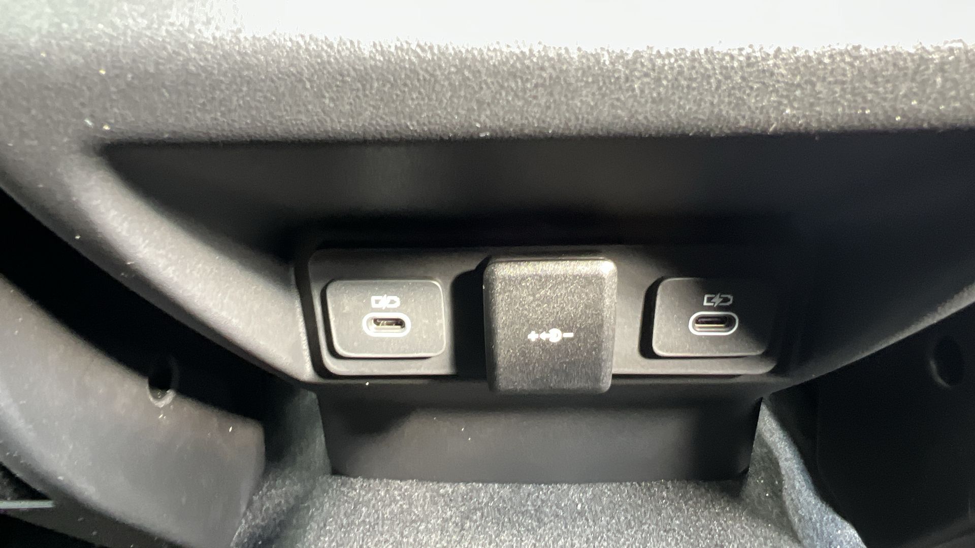 RANGE ROVER EVOQUE 2.0 D200 DYNAMIC SE 5DR AUTO HATCHBACK
