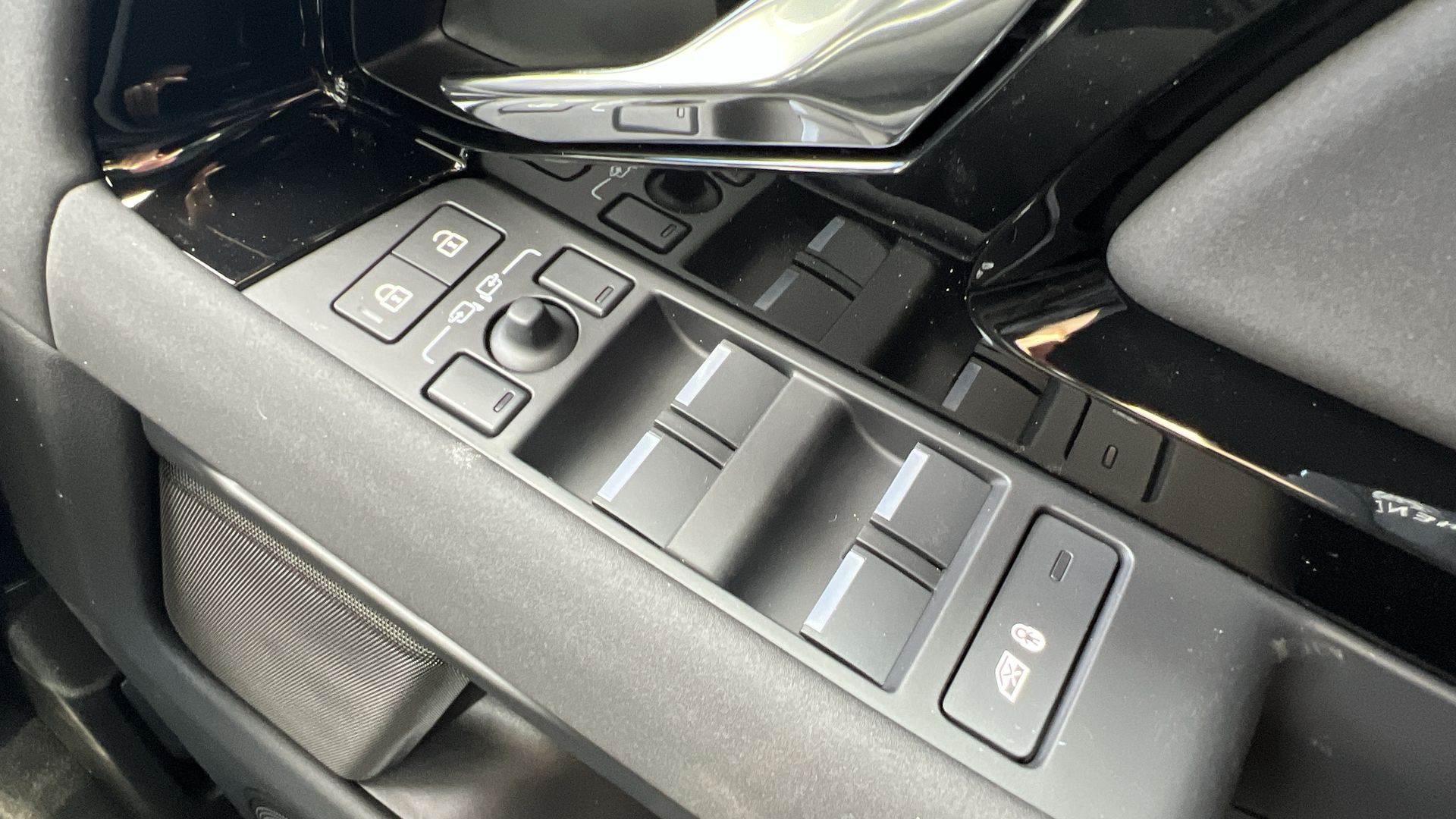 RANGE ROVER EVOQUE 2.0 D200 DYNAMIC SE 5DR AUTO HATCHBACK