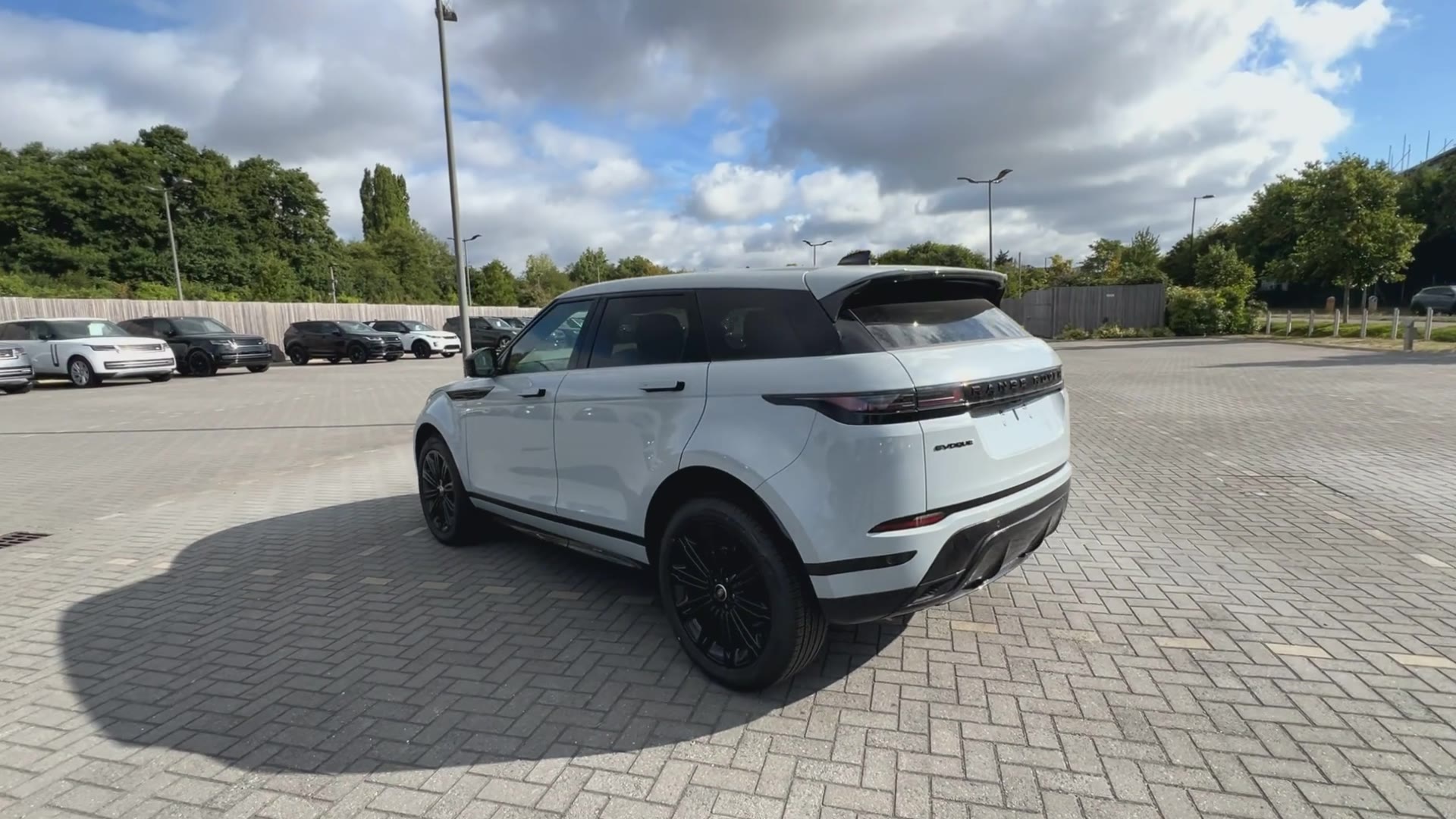 RANGE ROVER EVOQUE 2.0 D200 DYNAMIC SE 5DR AUTO HATCHBACK