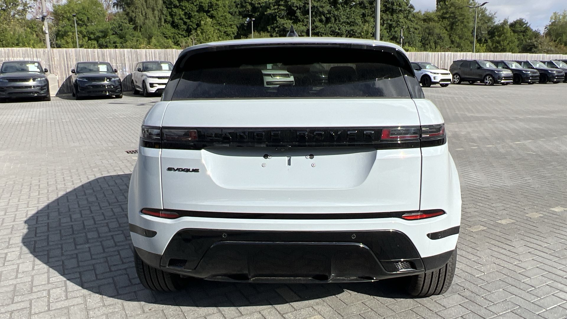RANGE ROVER EVOQUE 2.0 D200 DYNAMIC SE 5DR AUTO HATCHBACK