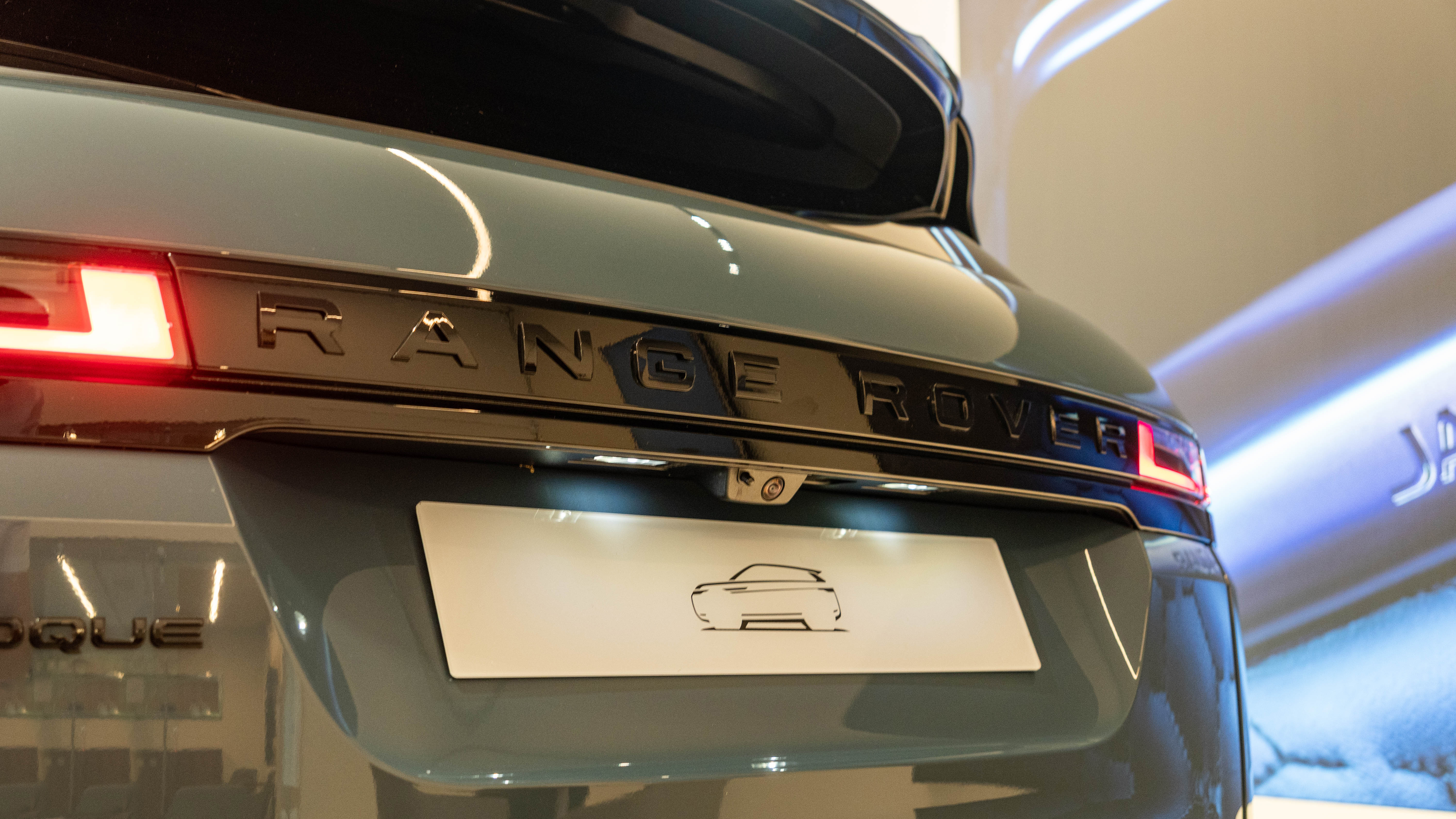 RANGE ROVER EVOQUE 2.0 D200 DYNAMIC SE 5DR AUTO HATCHBACK