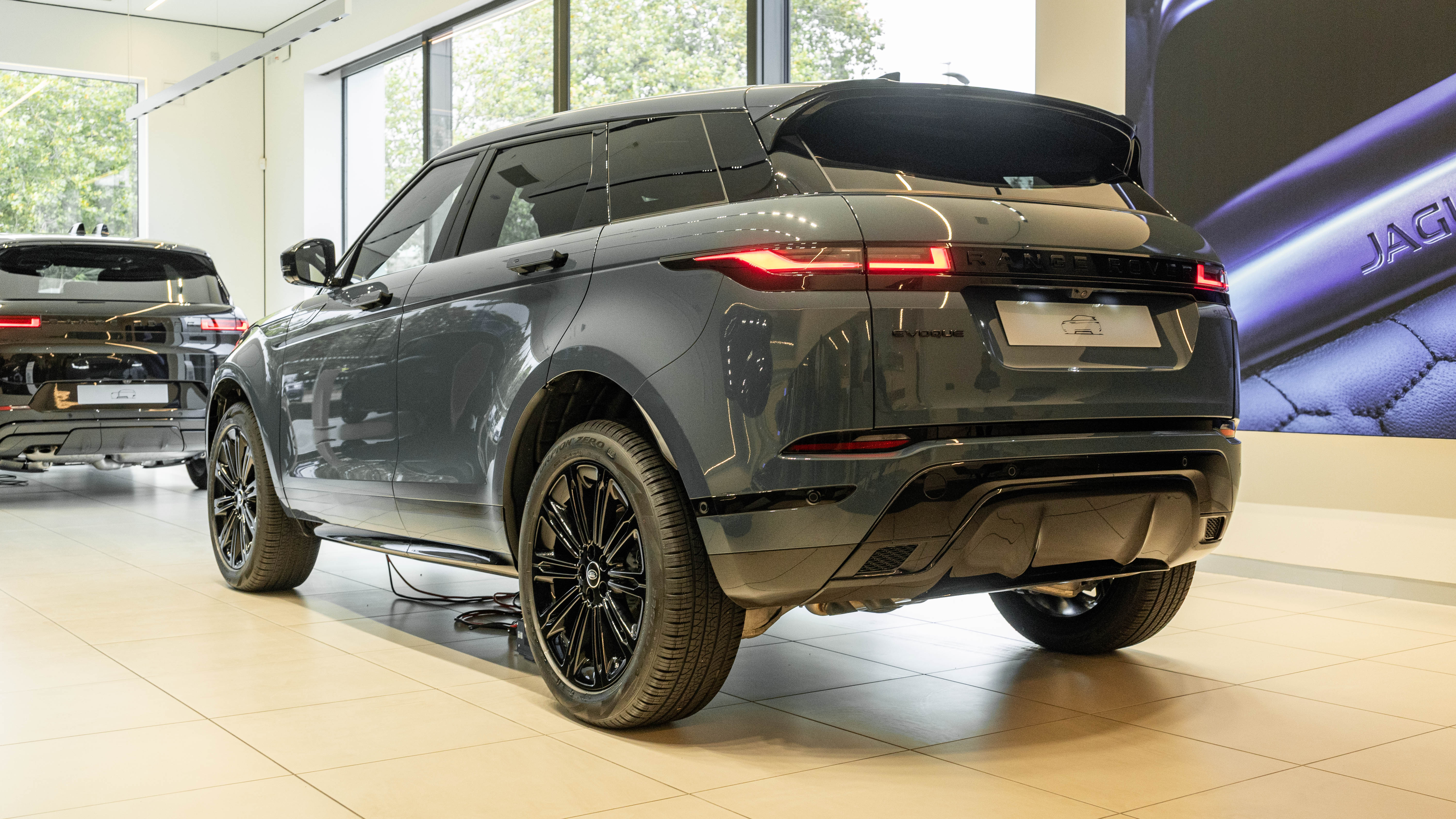 RANGE ROVER EVOQUE 2.0 D200 DYNAMIC SE 5DR AUTO HATCHBACK