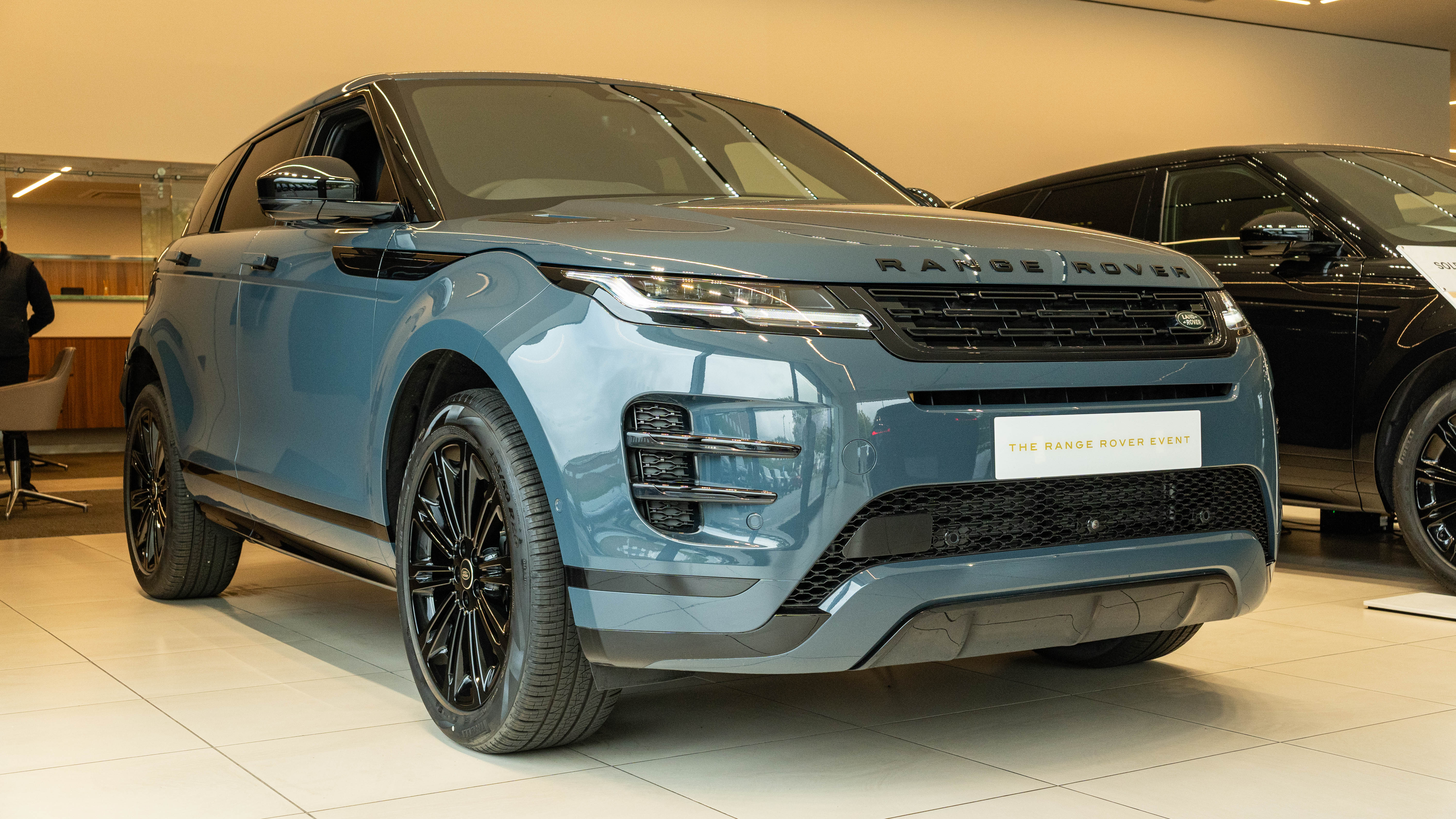 RANGE ROVER EVOQUE 2.0 D200 DYNAMIC SE 5DR AUTO HATCHBACK