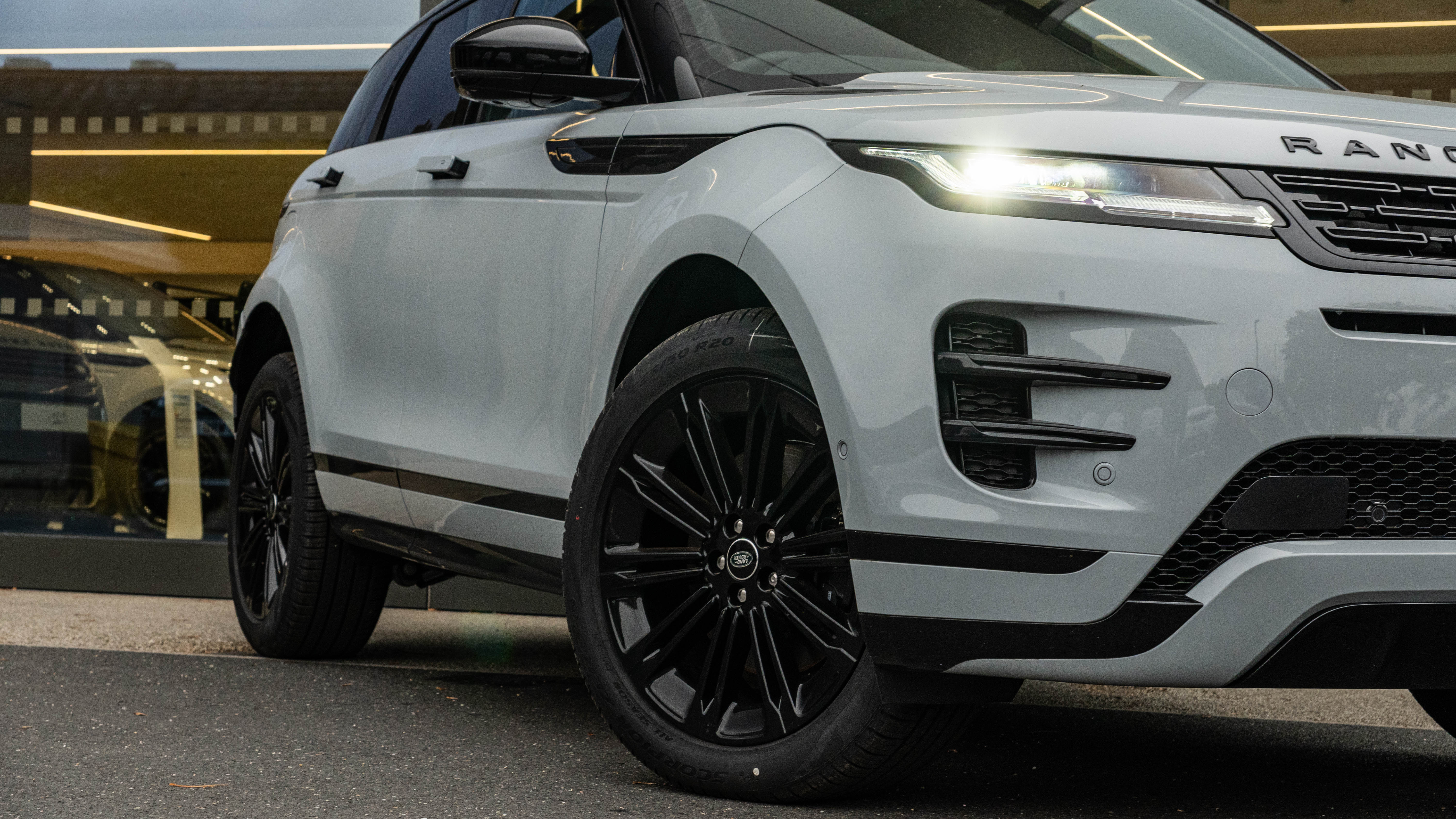 RANGE ROVER EVOQUE 2.0 D200 DYNAMIC SE 5DR AUTO HATCHBACK