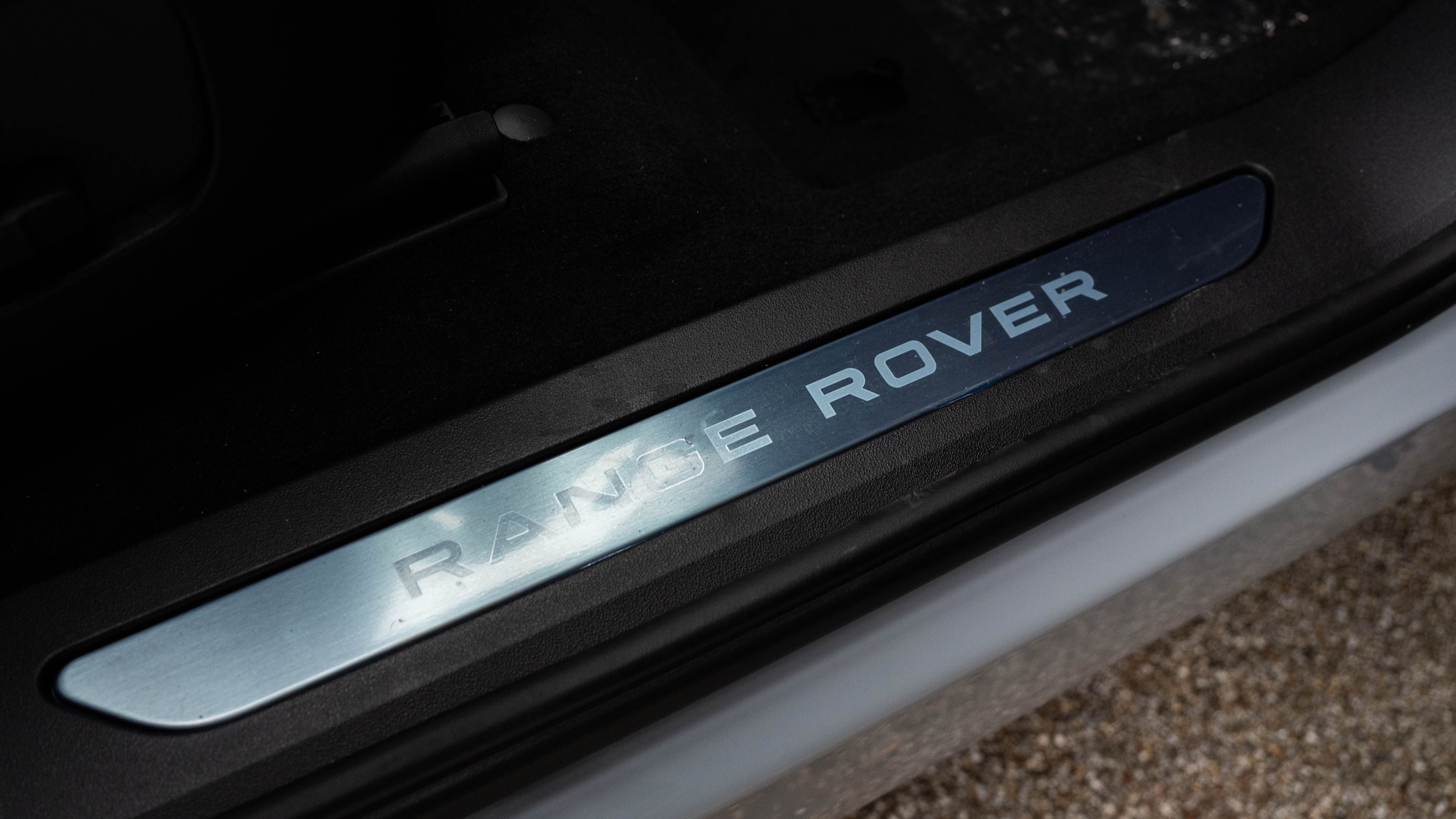 RANGE ROVER EVOQUE 2.0 D200 DYNAMIC SE 5DR AUTO HATCHBACK