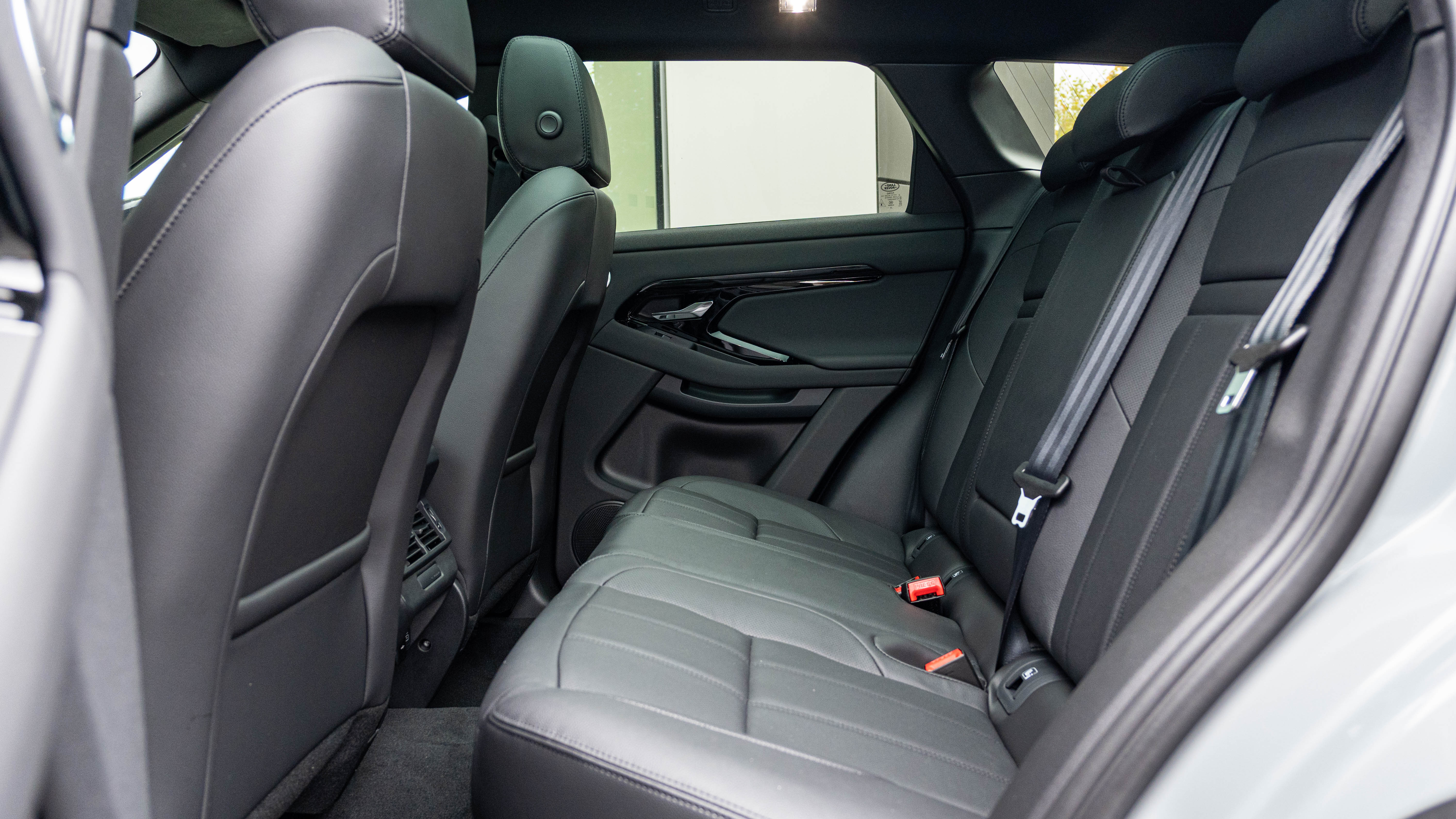 RANGE ROVER EVOQUE 2.0 D200 DYNAMIC SE 5DR AUTO HATCHBACK