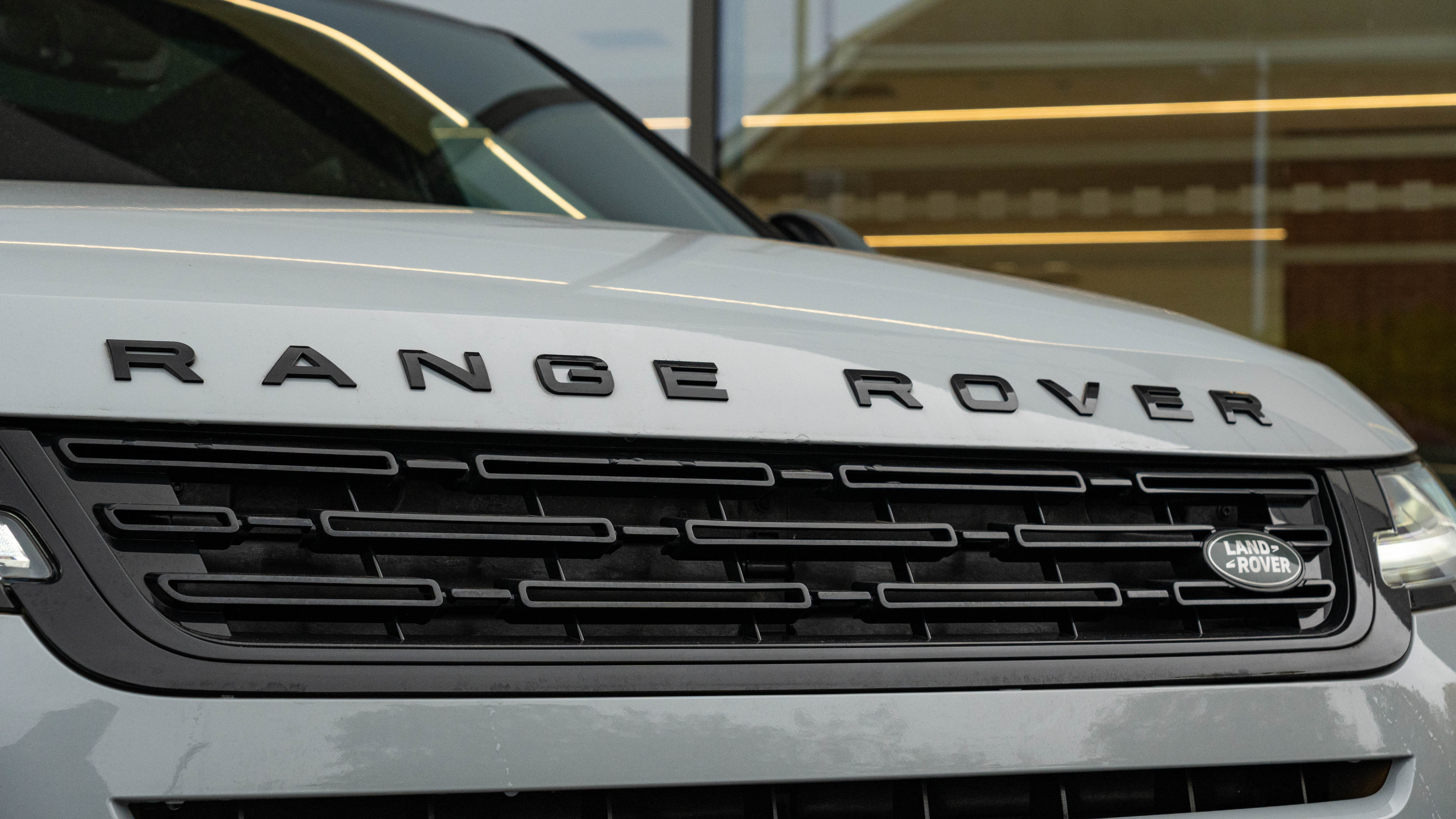 RANGE ROVER EVOQUE 2.0 D200 DYNAMIC SE 5DR AUTO HATCHBACK