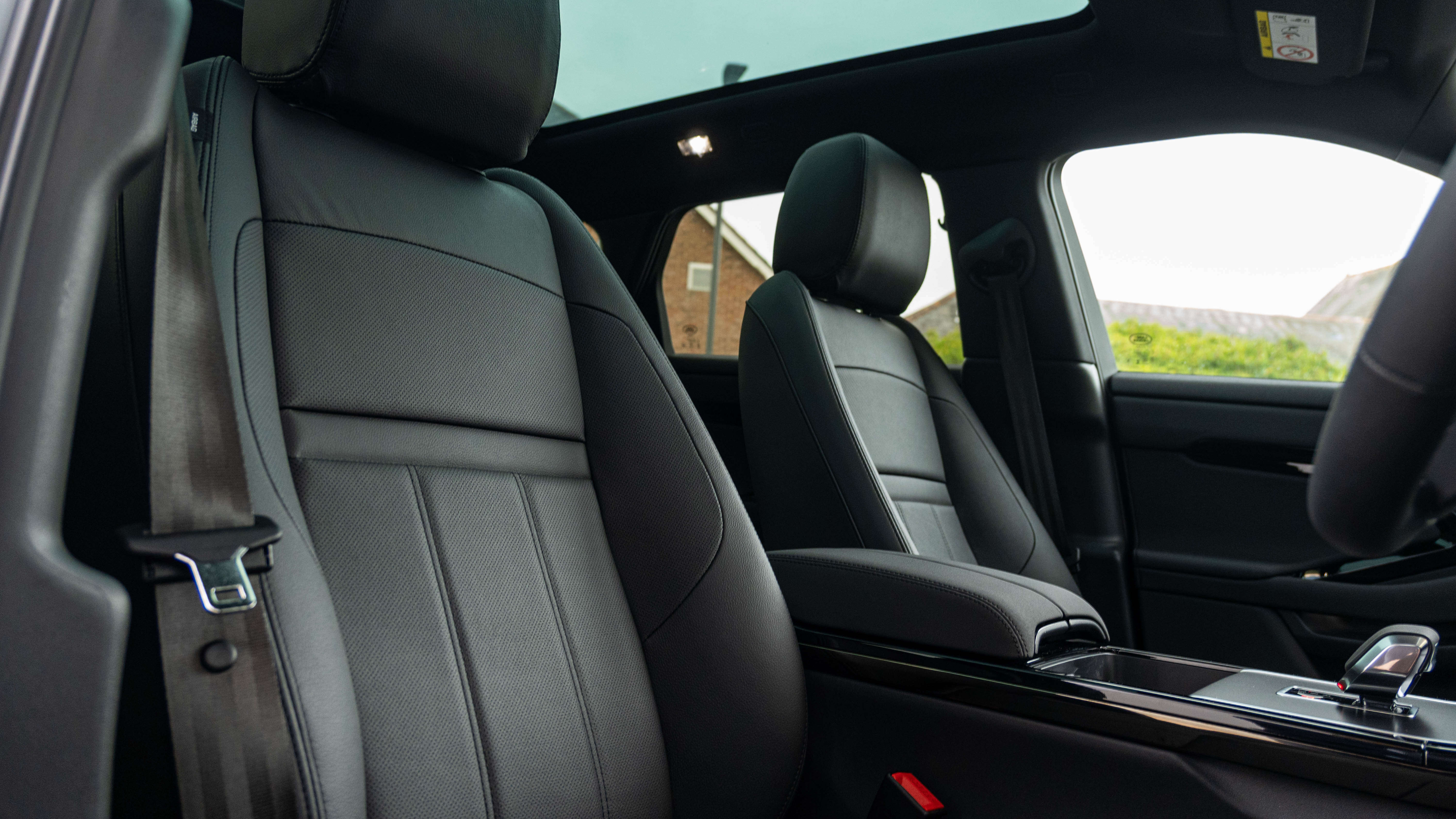 RANGE ROVER EVOQUE 2.0 D200 DYNAMIC SE 5DR AUTO HATCHBACK