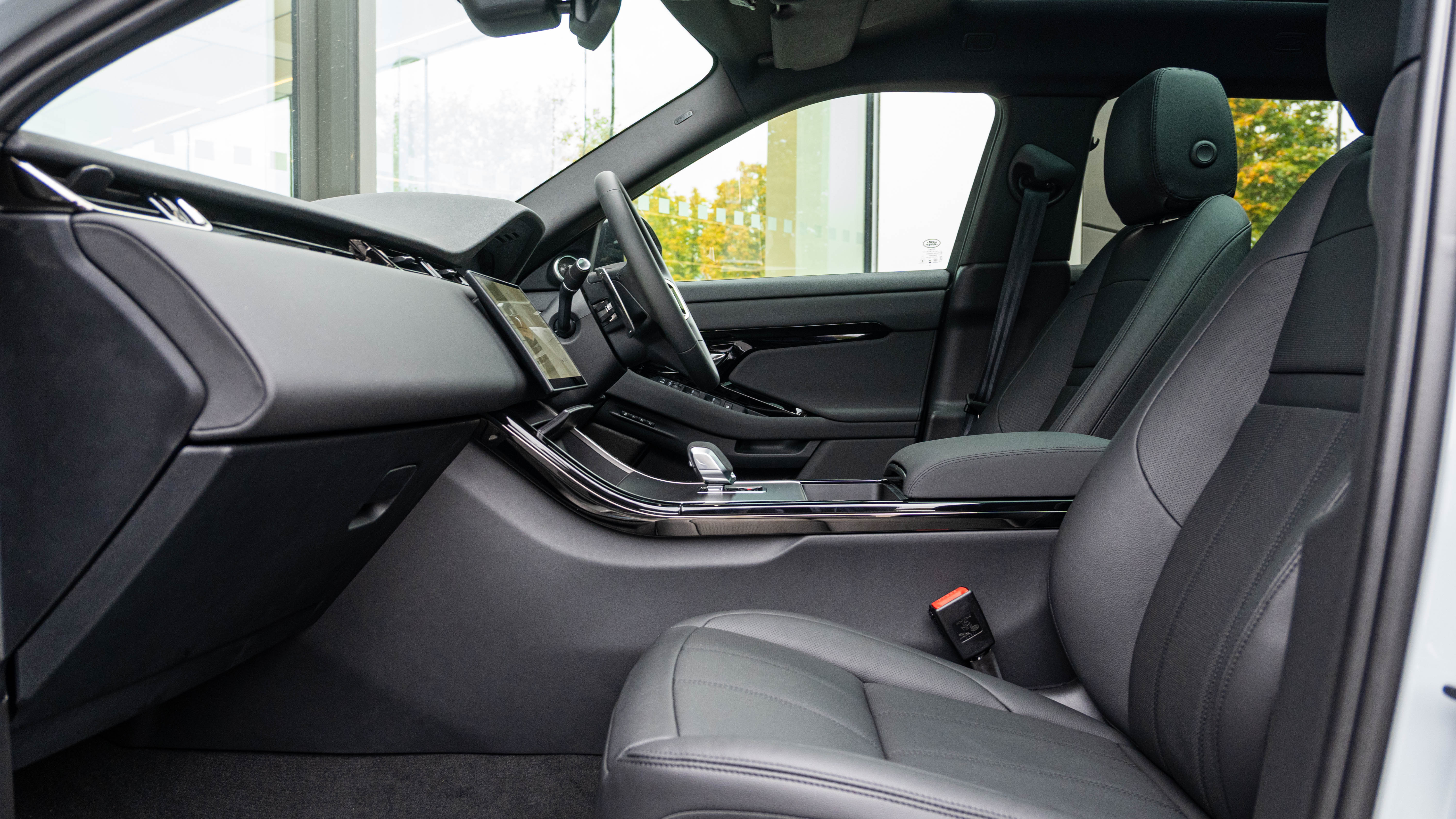 RANGE ROVER EVOQUE 2.0 D200 DYNAMIC SE 5DR AUTO HATCHBACK