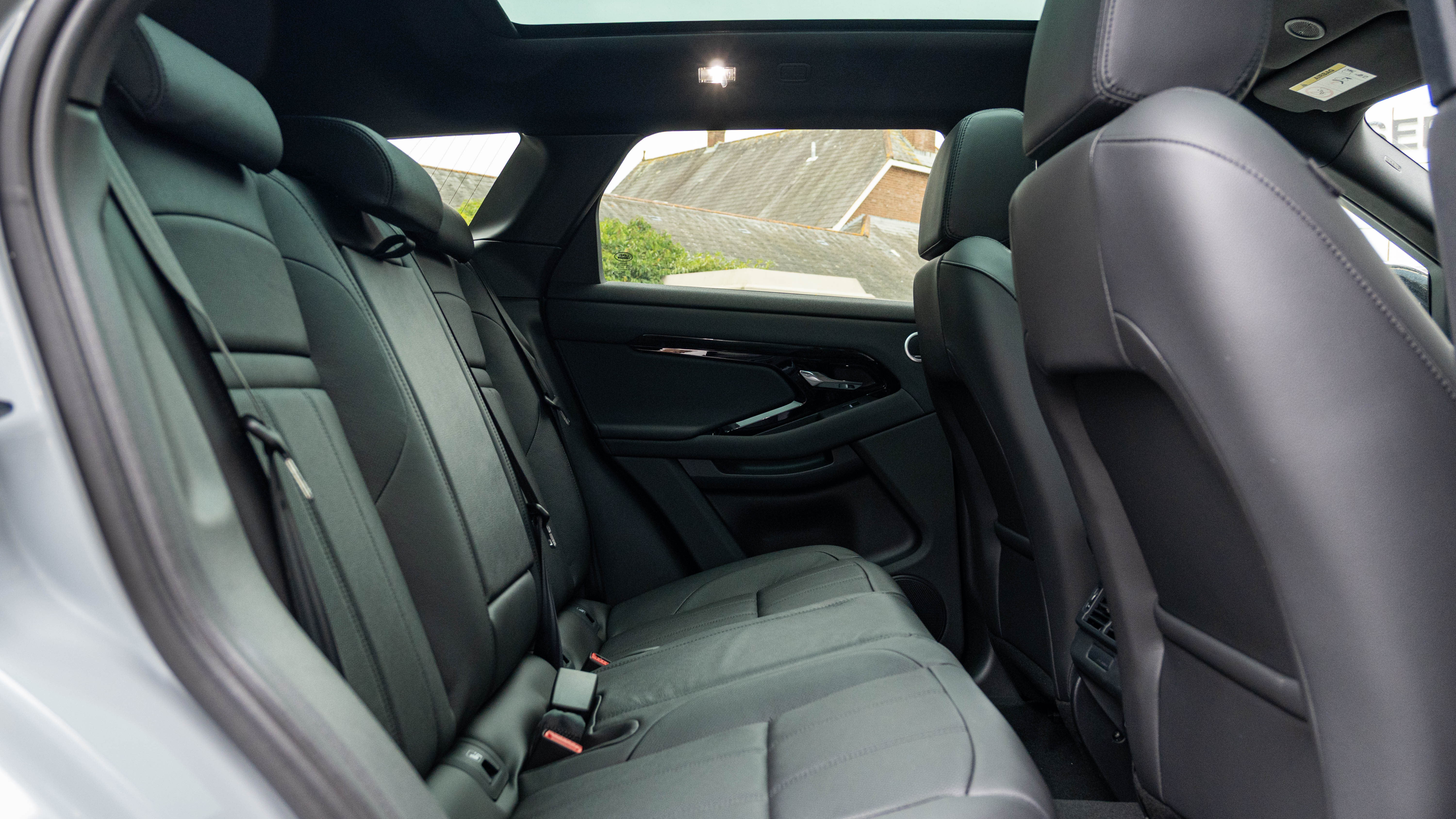 RANGE ROVER EVOQUE 2.0 D200 DYNAMIC SE 5DR AUTO HATCHBACK
