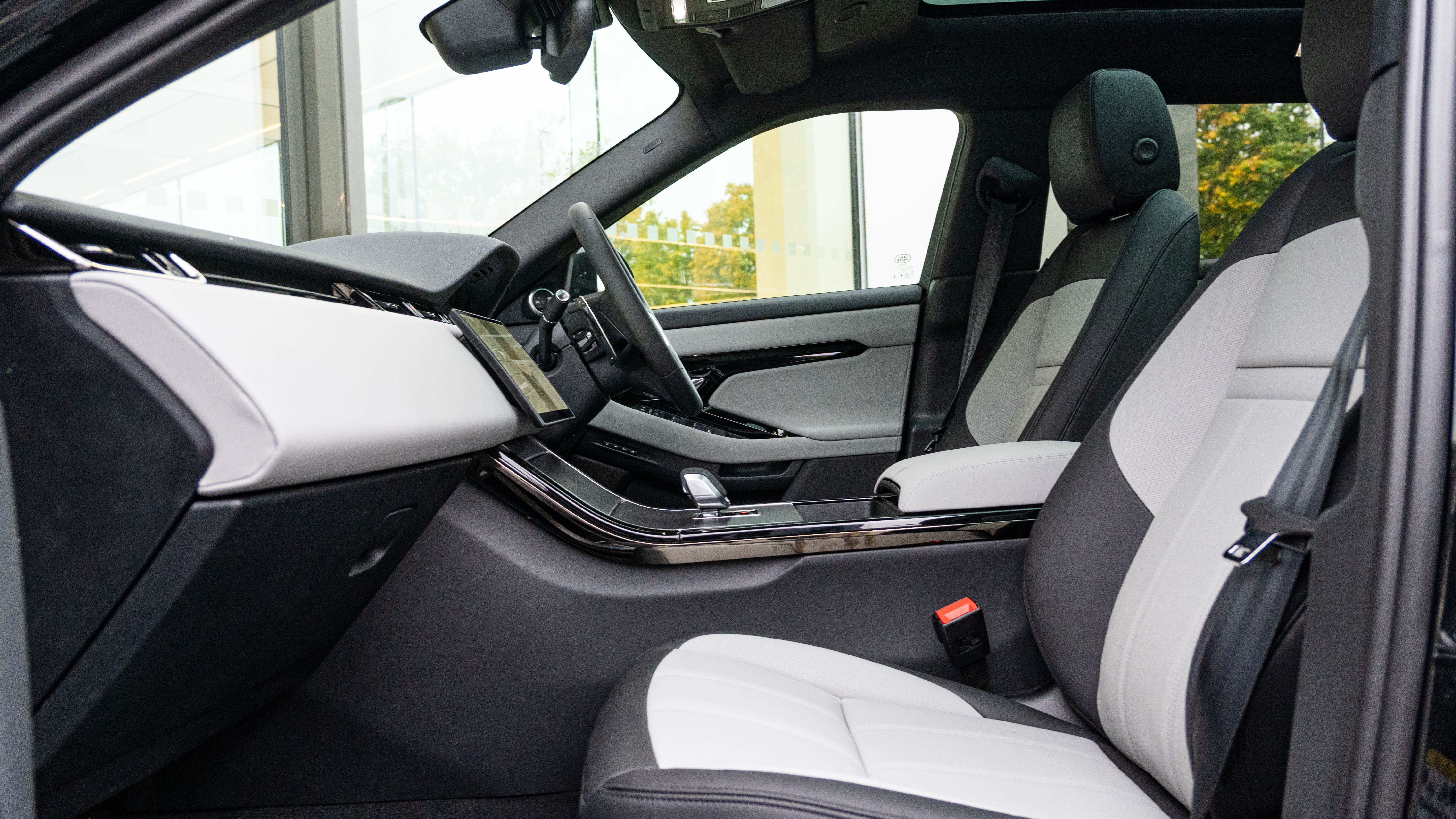 RANGE ROVER EVOQUE 2.0 D200 DYNAMIC SE 5DR AUTO HATCHBACK