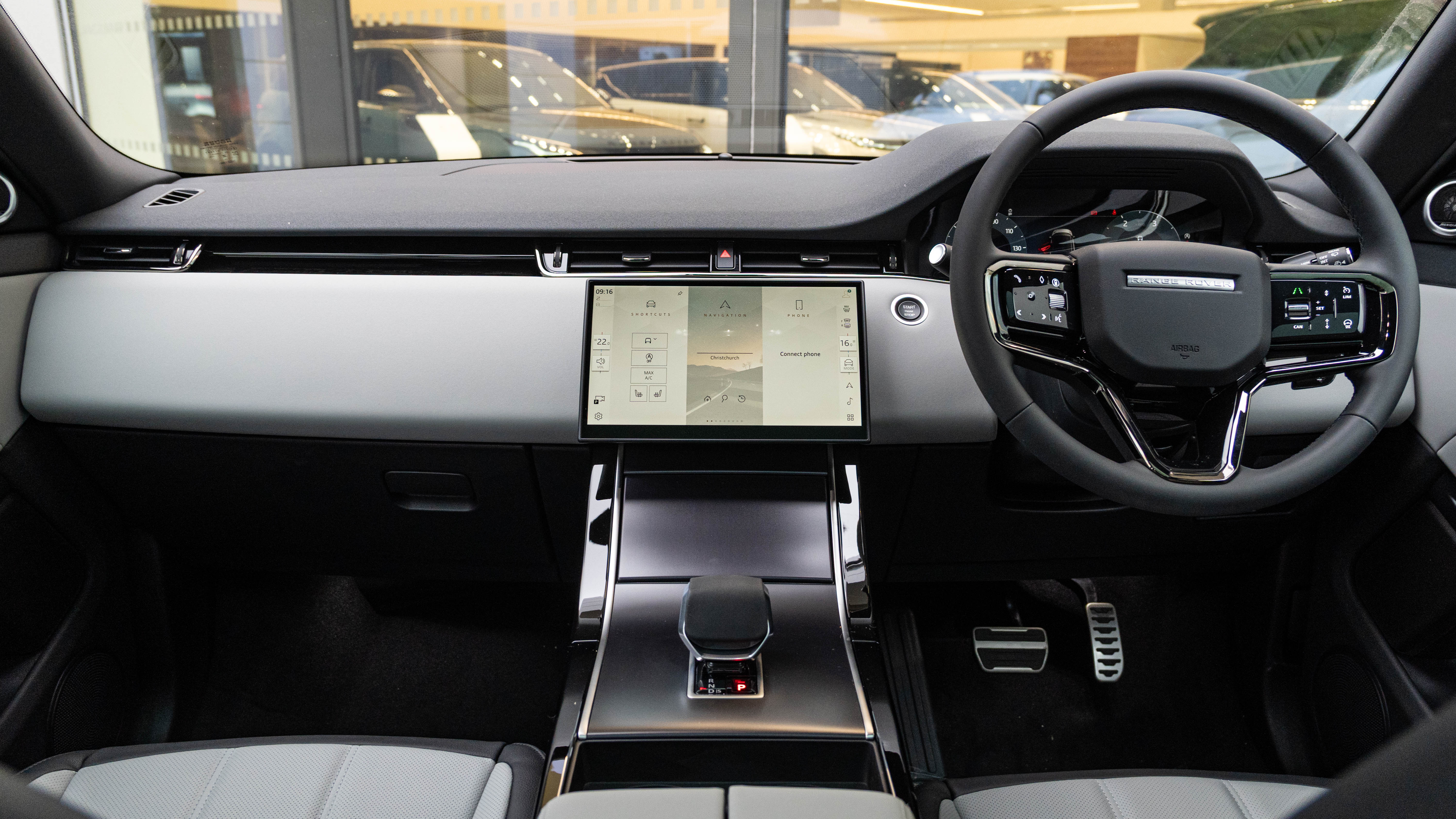 RANGE ROVER EVOQUE 2.0 D200 DYNAMIC SE 5DR AUTO HATCHBACK