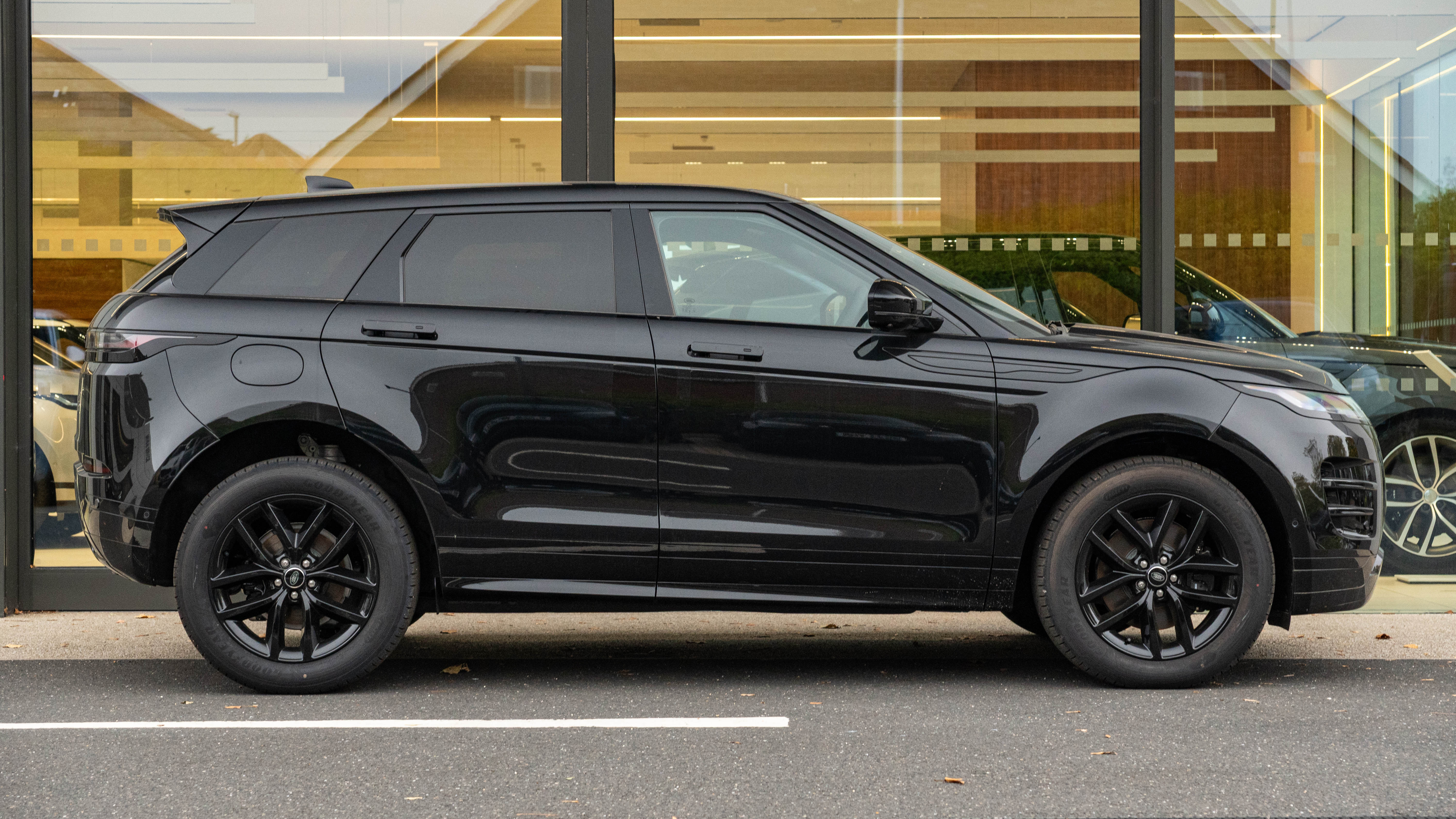 RANGE ROVER EVOQUE 2.0 D200 DYNAMIC SE 5DR AUTO HATCHBACK