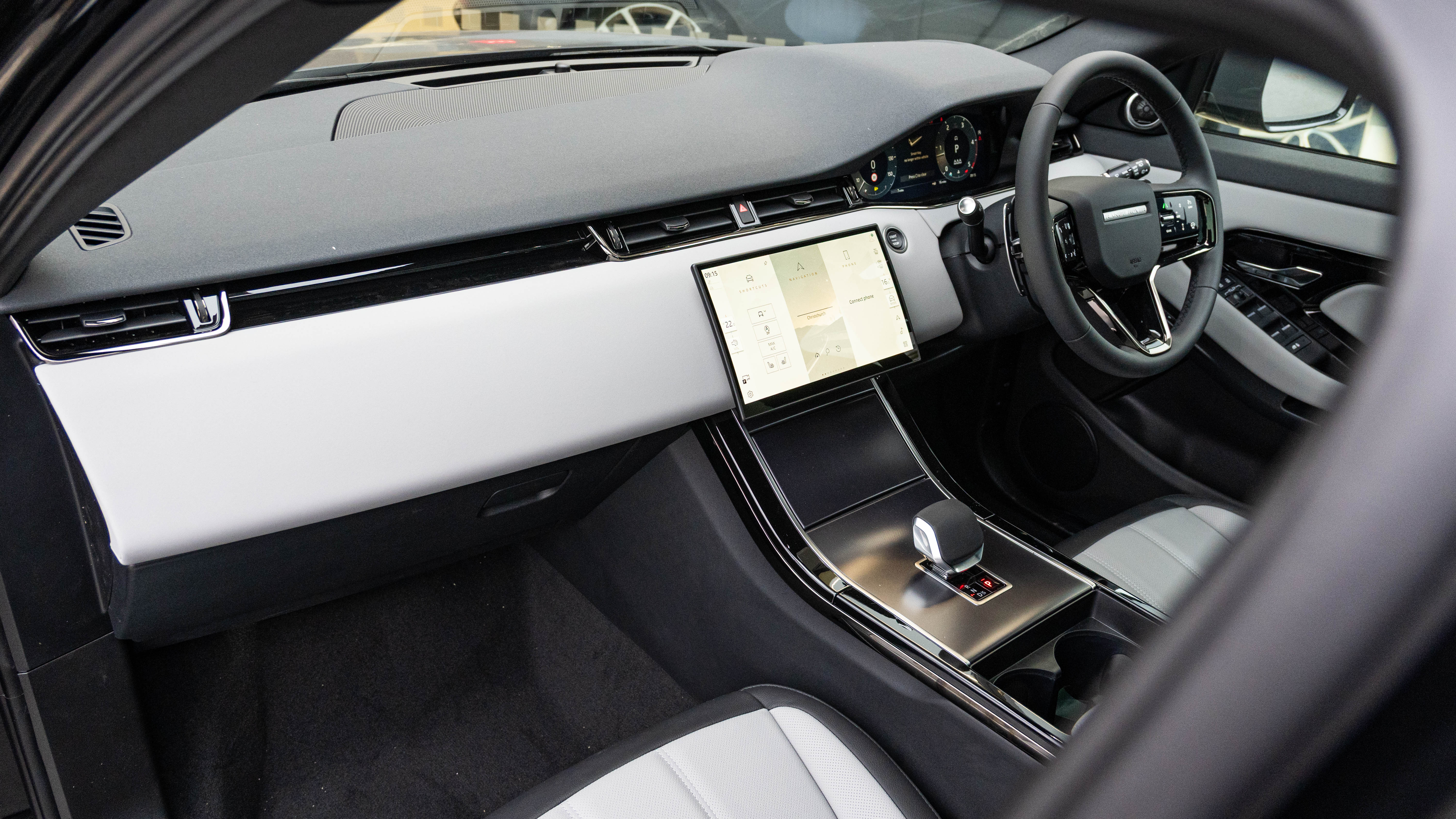 RANGE ROVER EVOQUE 2.0 D200 DYNAMIC SE 5DR AUTO HATCHBACK