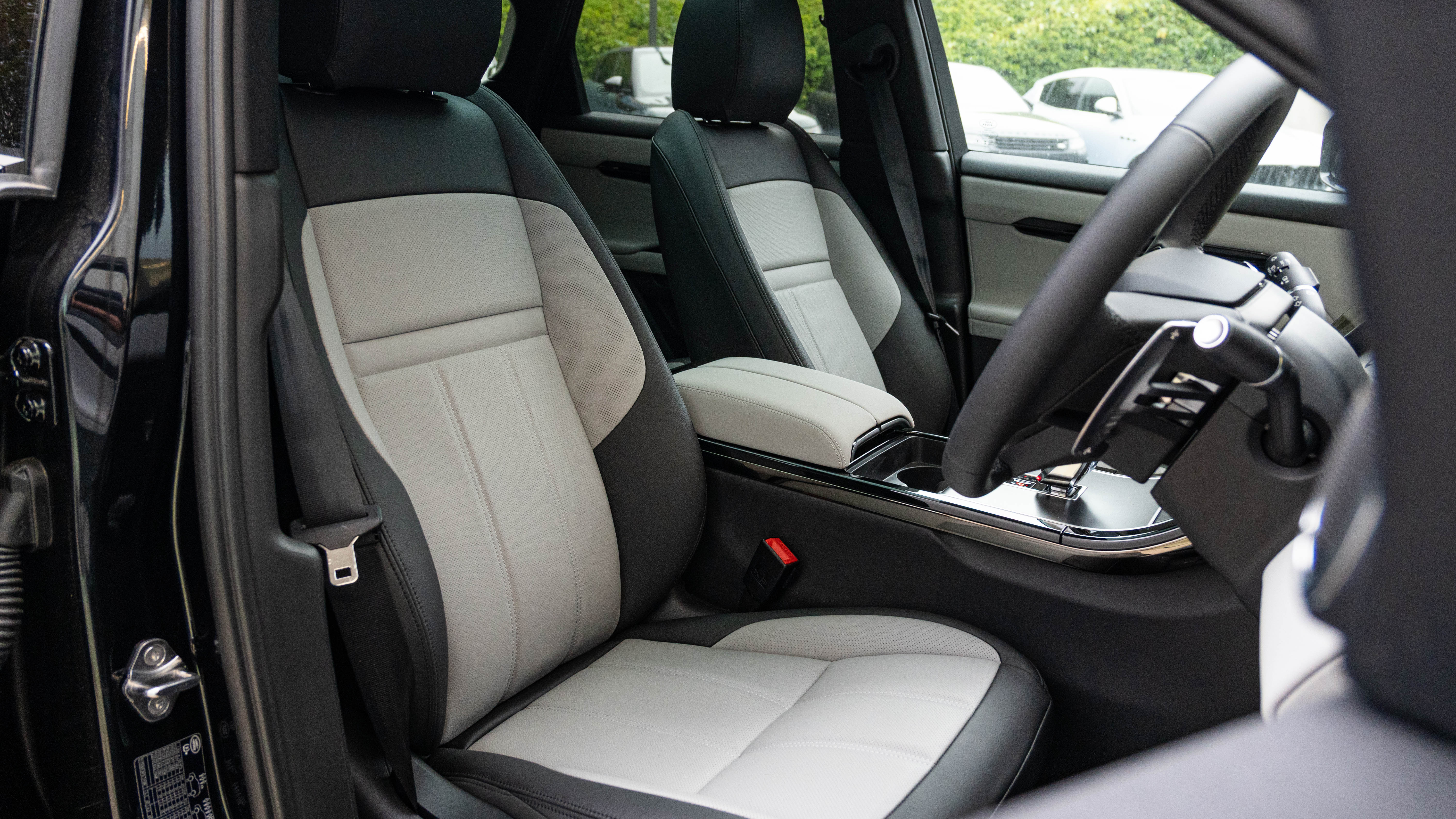 RANGE ROVER EVOQUE 2.0 D200 DYNAMIC SE 5DR AUTO HATCHBACK
