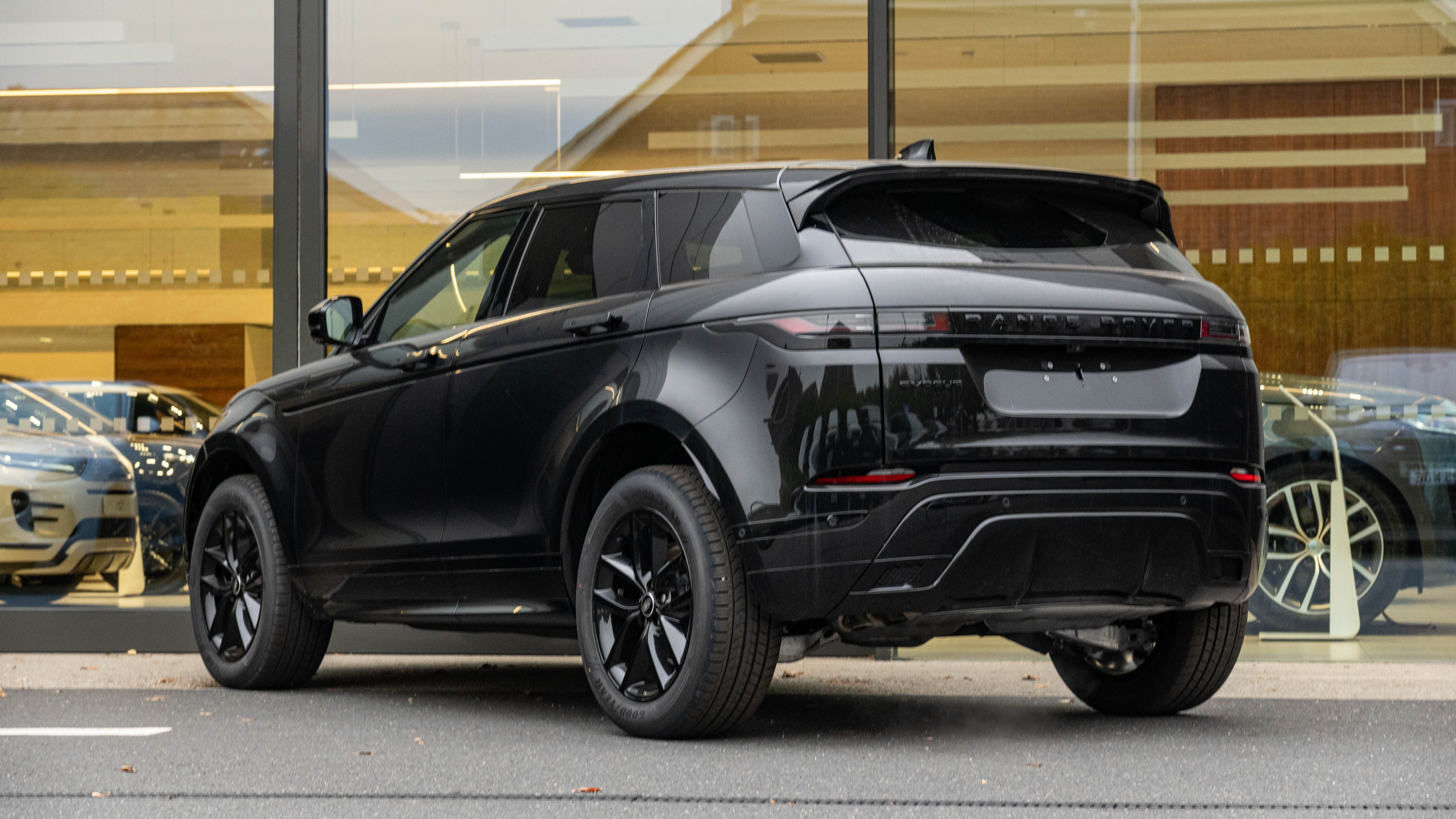 RANGE ROVER EVOQUE 2.0 D200 DYNAMIC SE 5DR AUTO HATCHBACK