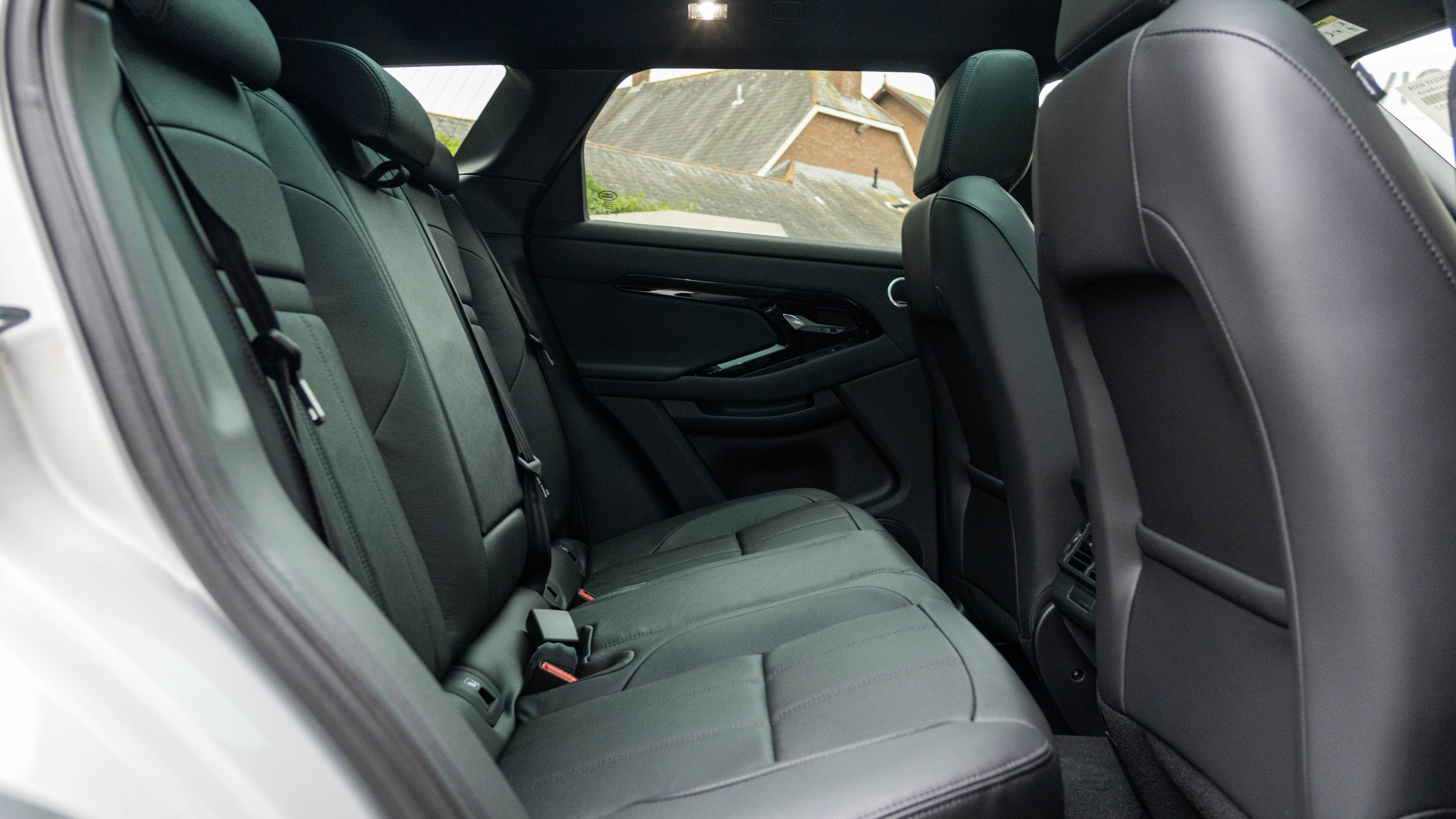 RANGE ROVER EVOQUE 2.0 D200 DYNAMIC SE 5DR AUTO HATCHBACK