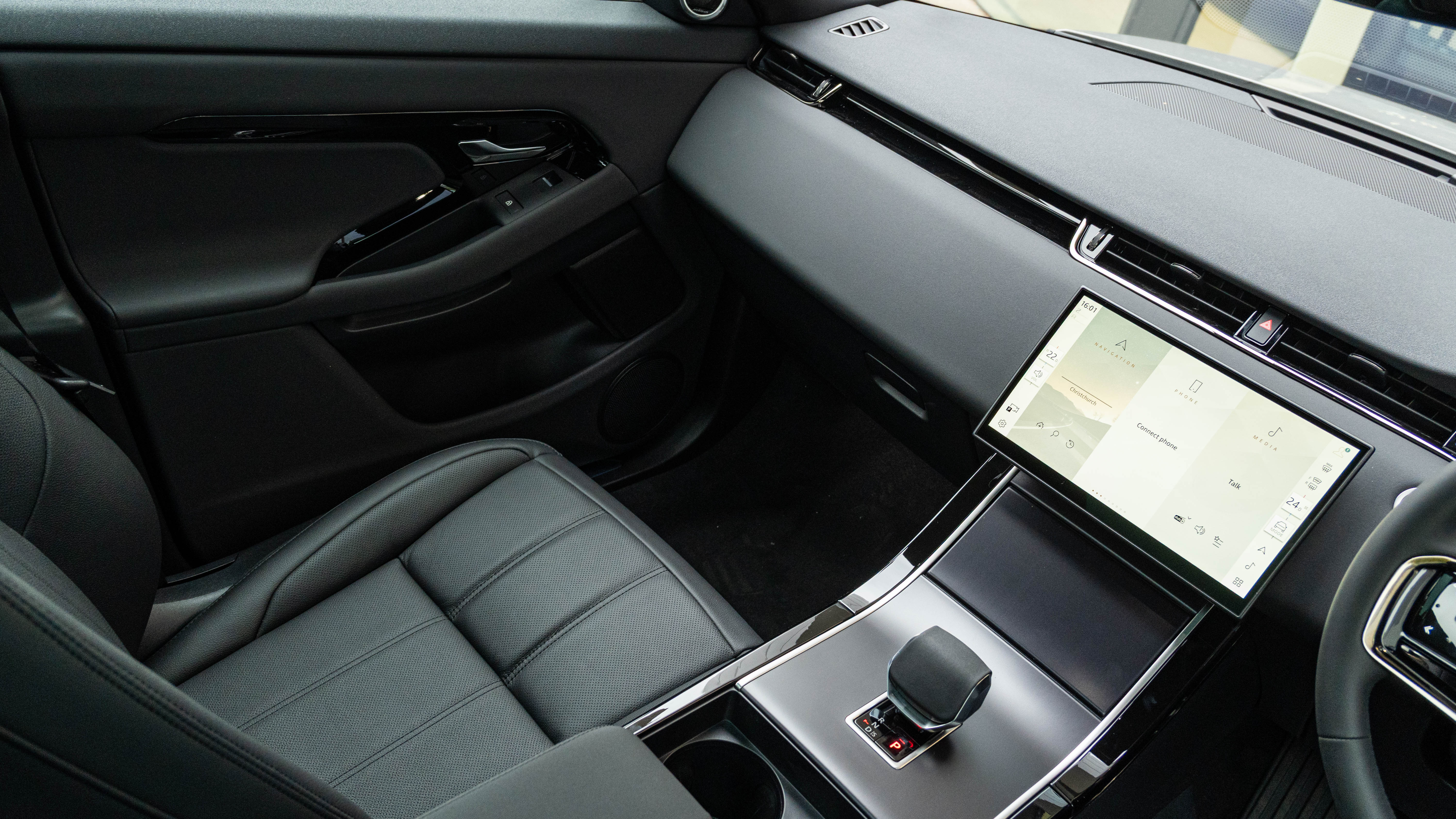 RANGE ROVER EVOQUE 2.0 D200 DYNAMIC SE 5DR AUTO HATCHBACK