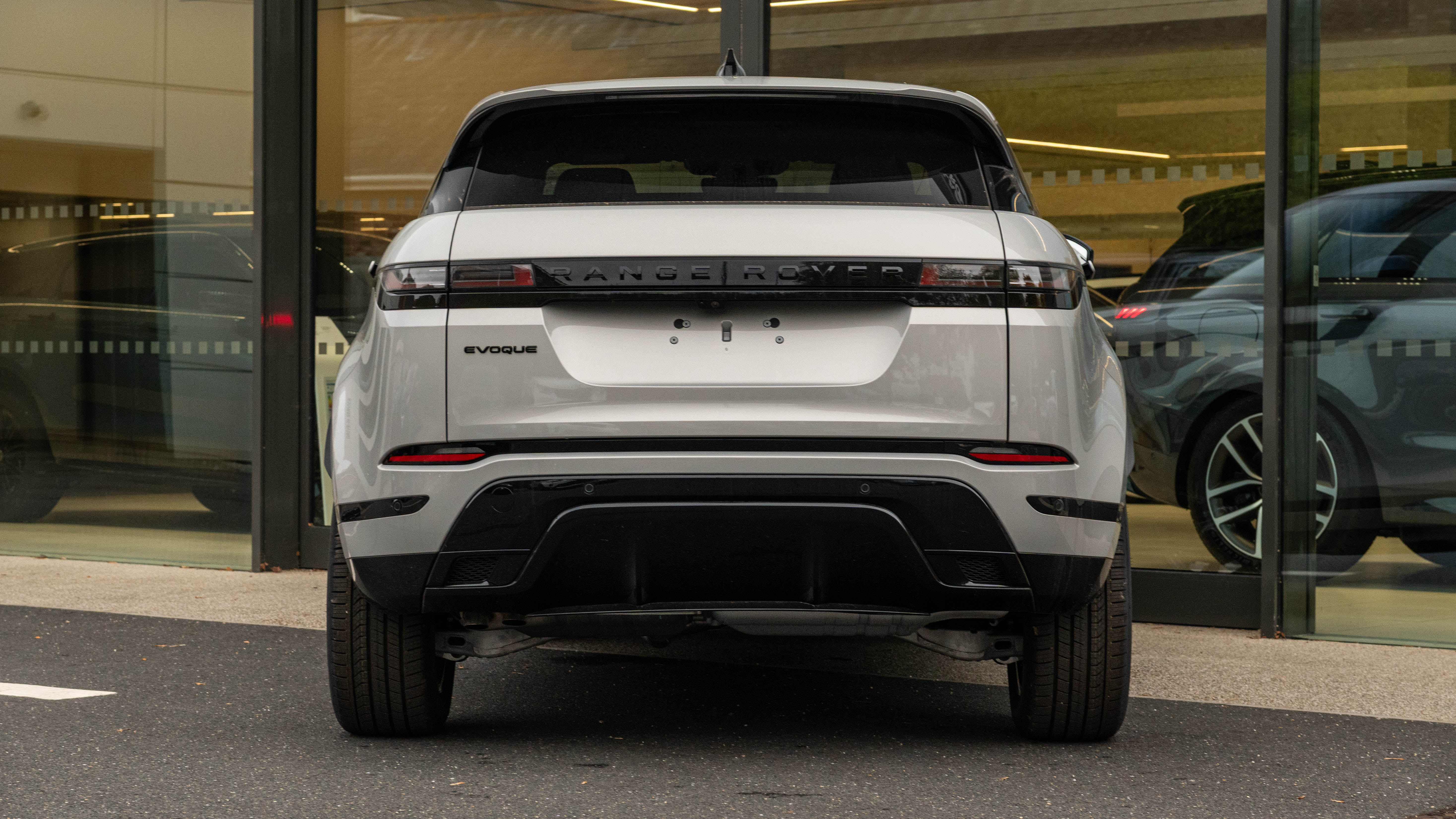 RANGE ROVER EVOQUE 2.0 D200 DYNAMIC SE 5DR AUTO HATCHBACK