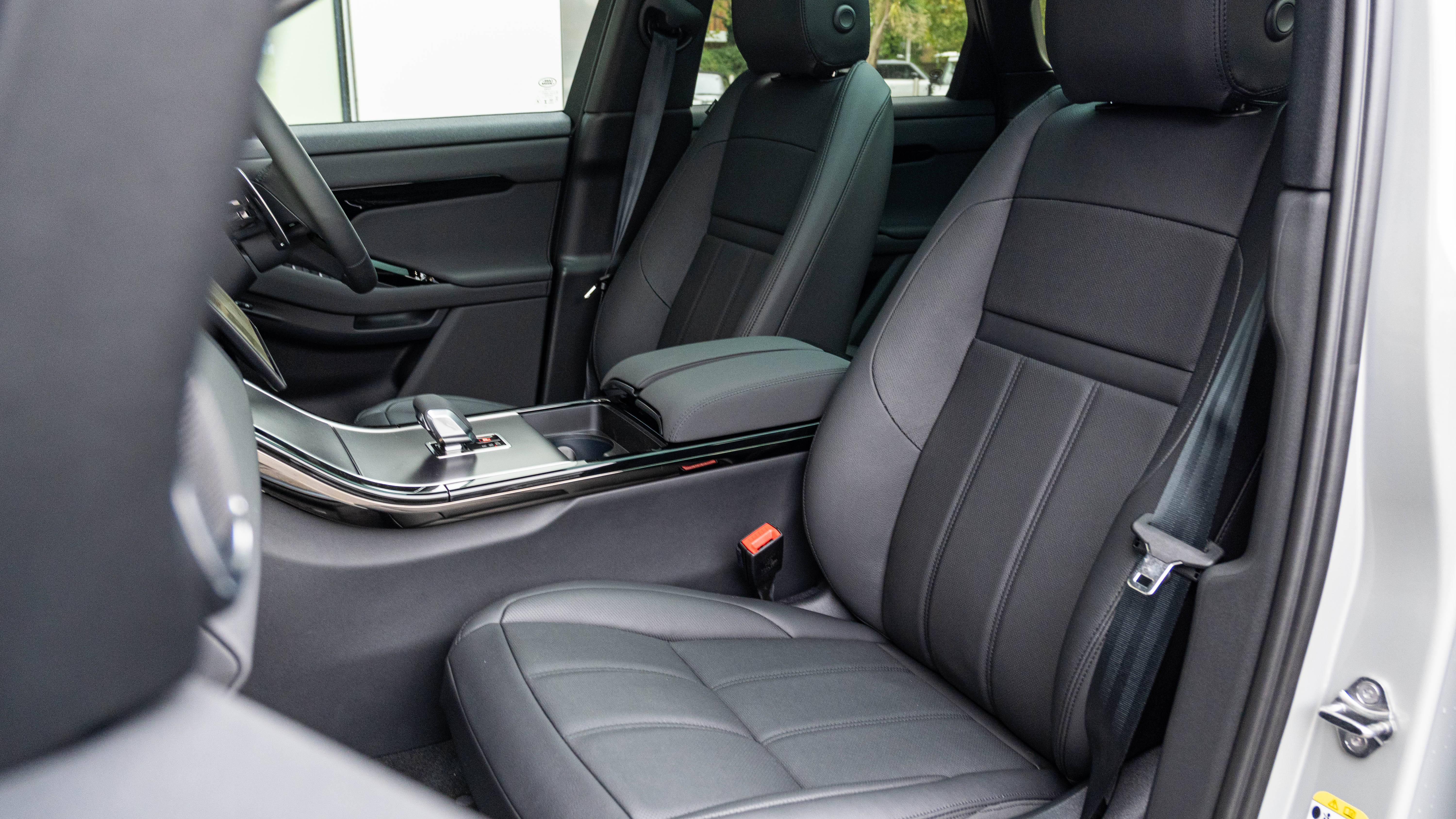 RANGE ROVER EVOQUE 2.0 D200 DYNAMIC SE 5DR AUTO HATCHBACK
