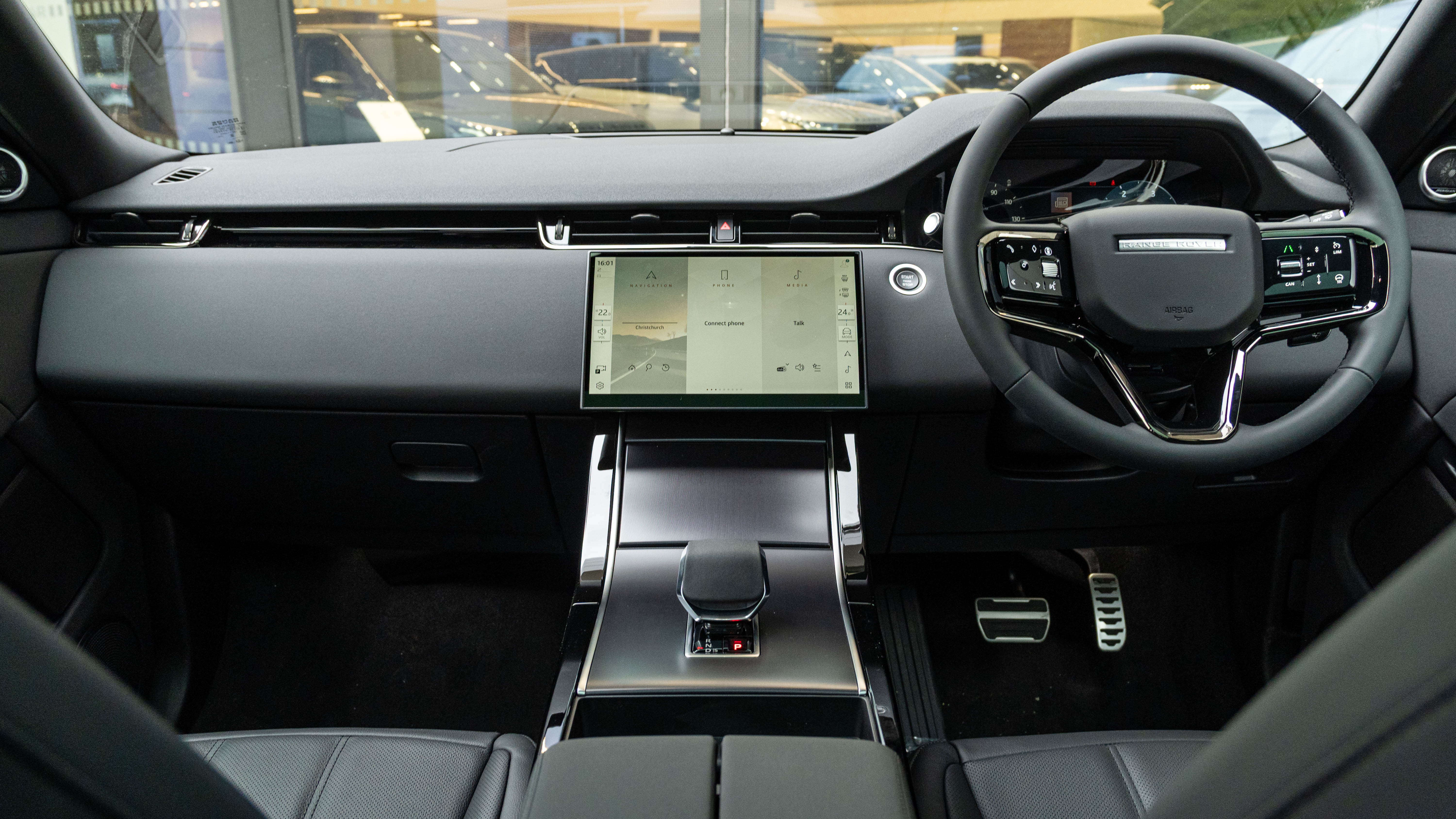 RANGE ROVER EVOQUE 2.0 D200 DYNAMIC SE 5DR AUTO HATCHBACK
