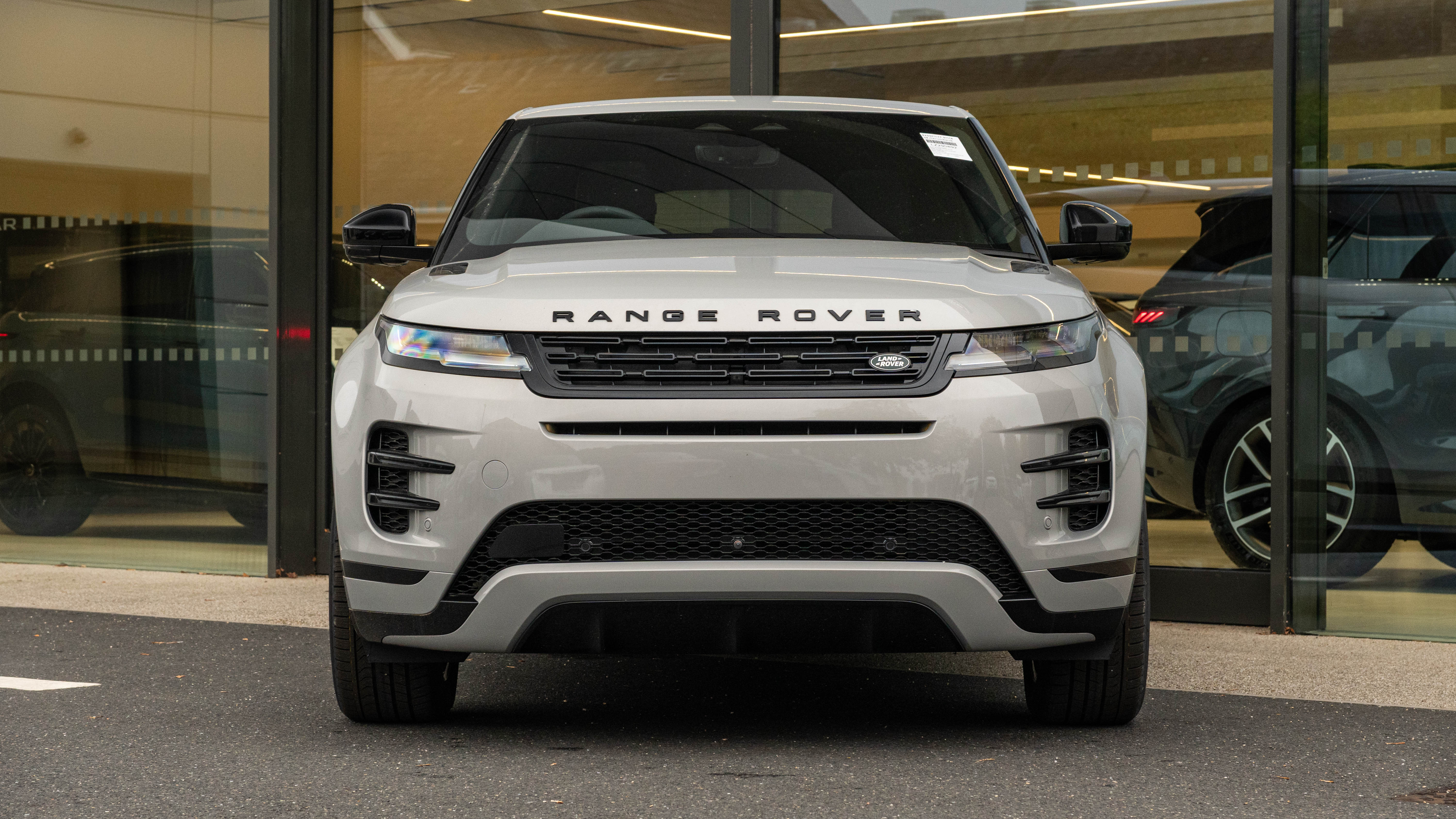 RANGE ROVER EVOQUE 2.0 D200 DYNAMIC SE 5DR AUTO HATCHBACK