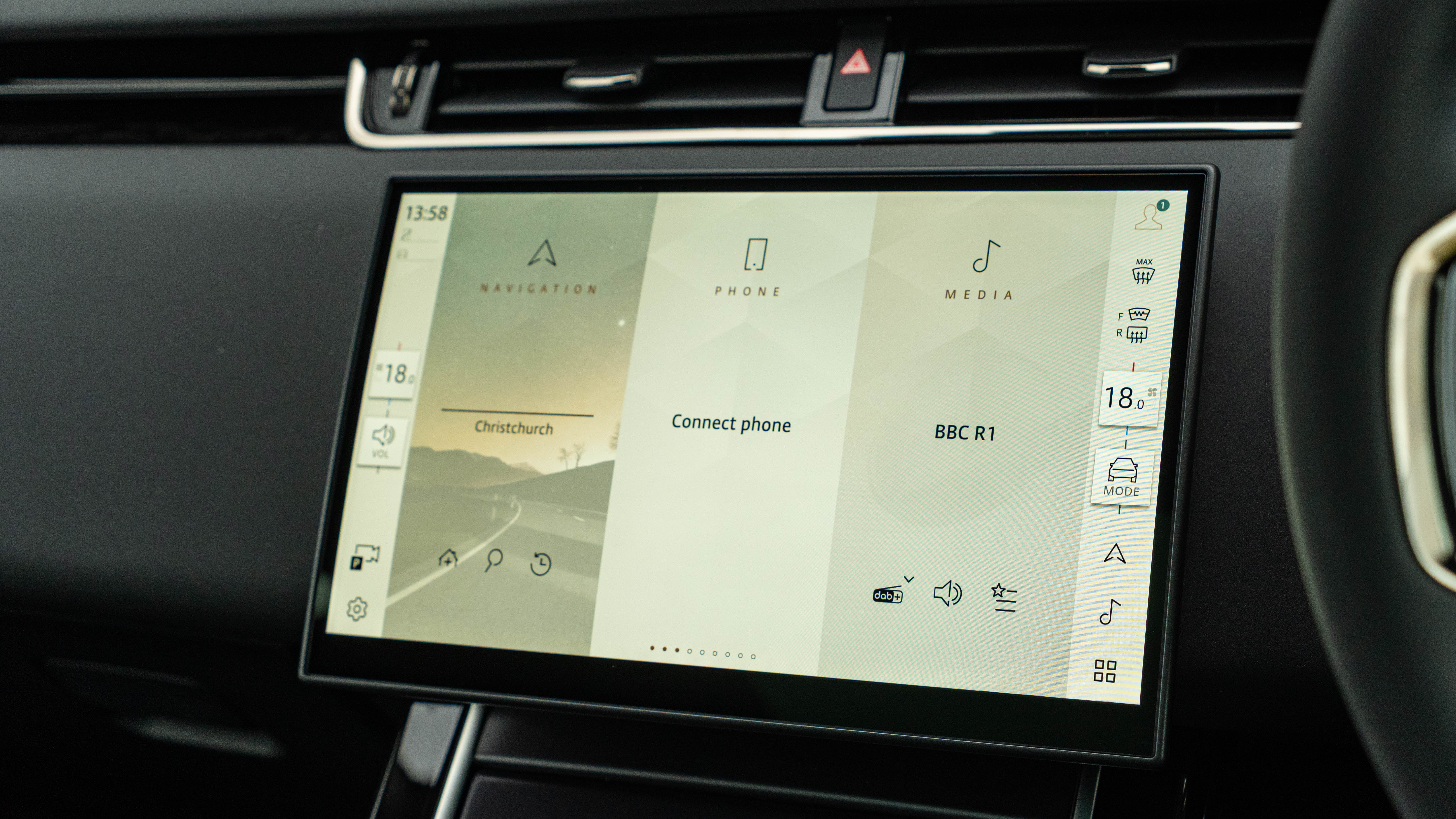 RANGE ROVER EVOQUE 2.0 D200 DYNAMIC SE 5DR AUTO HATCHBACK