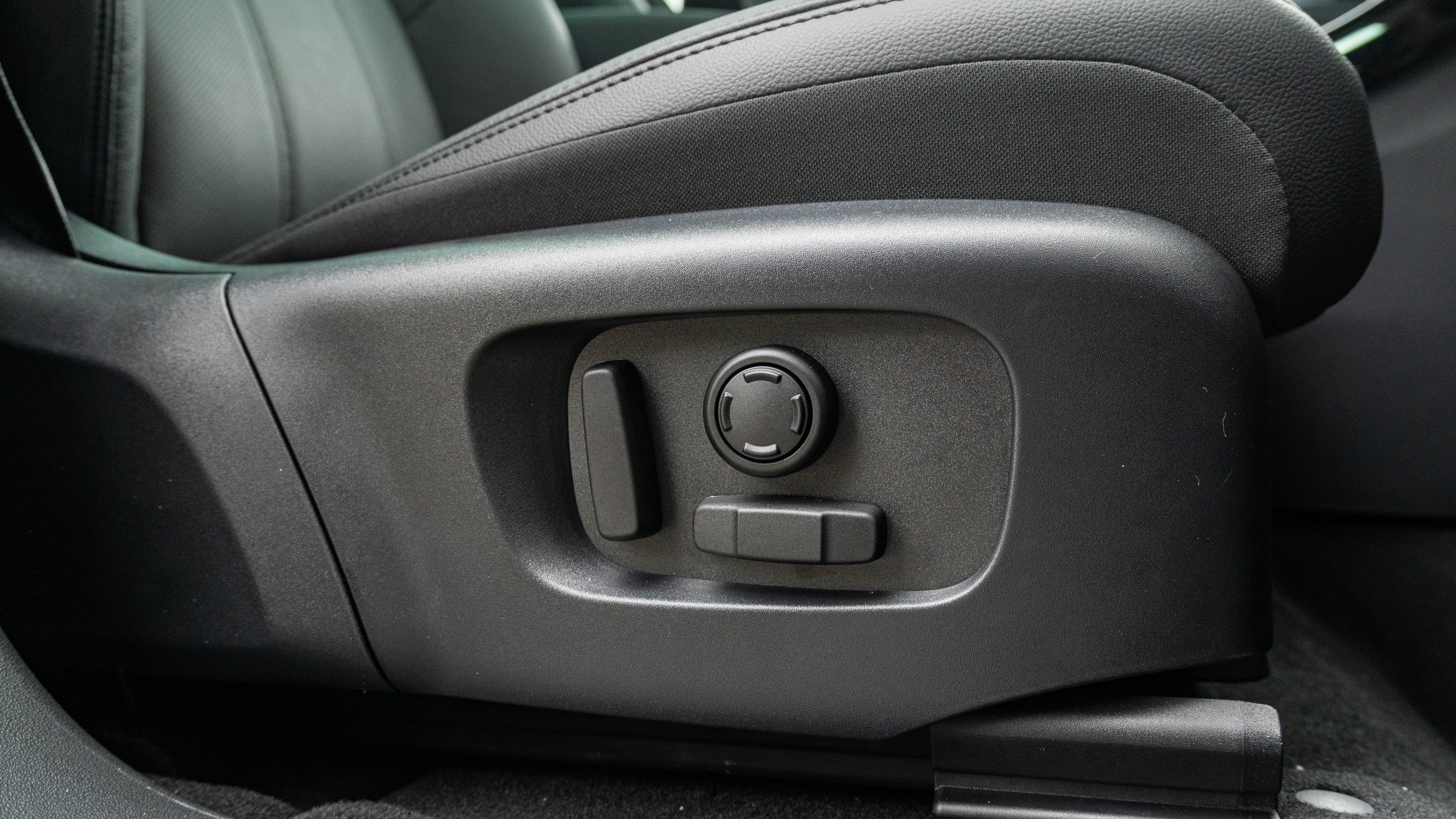 RANGE ROVER EVOQUE 2.0 D200 DYNAMIC SE 5DR AUTO HATCHBACK