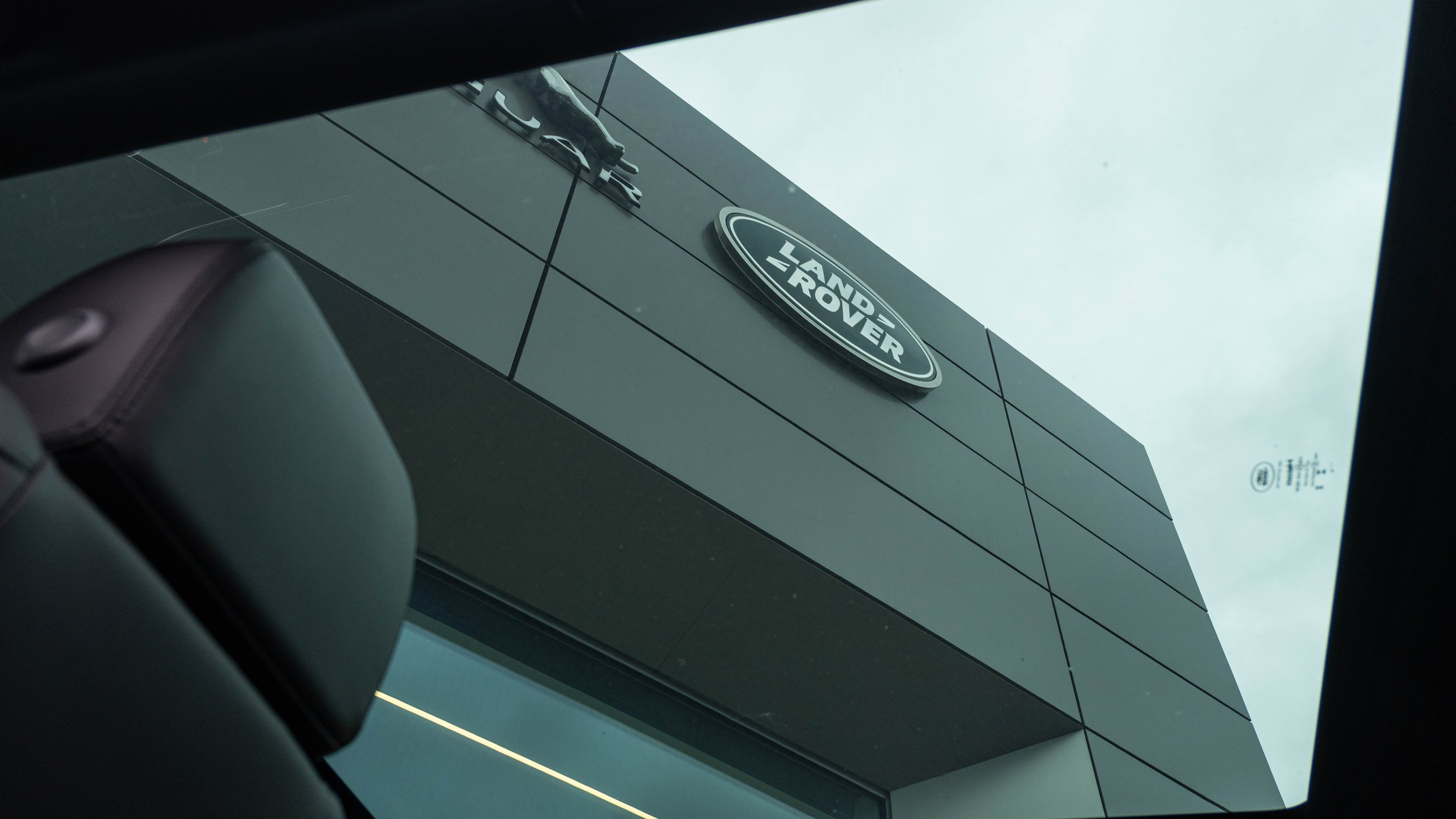 RANGE ROVER EVOQUE 2.0 D200 DYNAMIC SE 5DR AUTO HATCHBACK