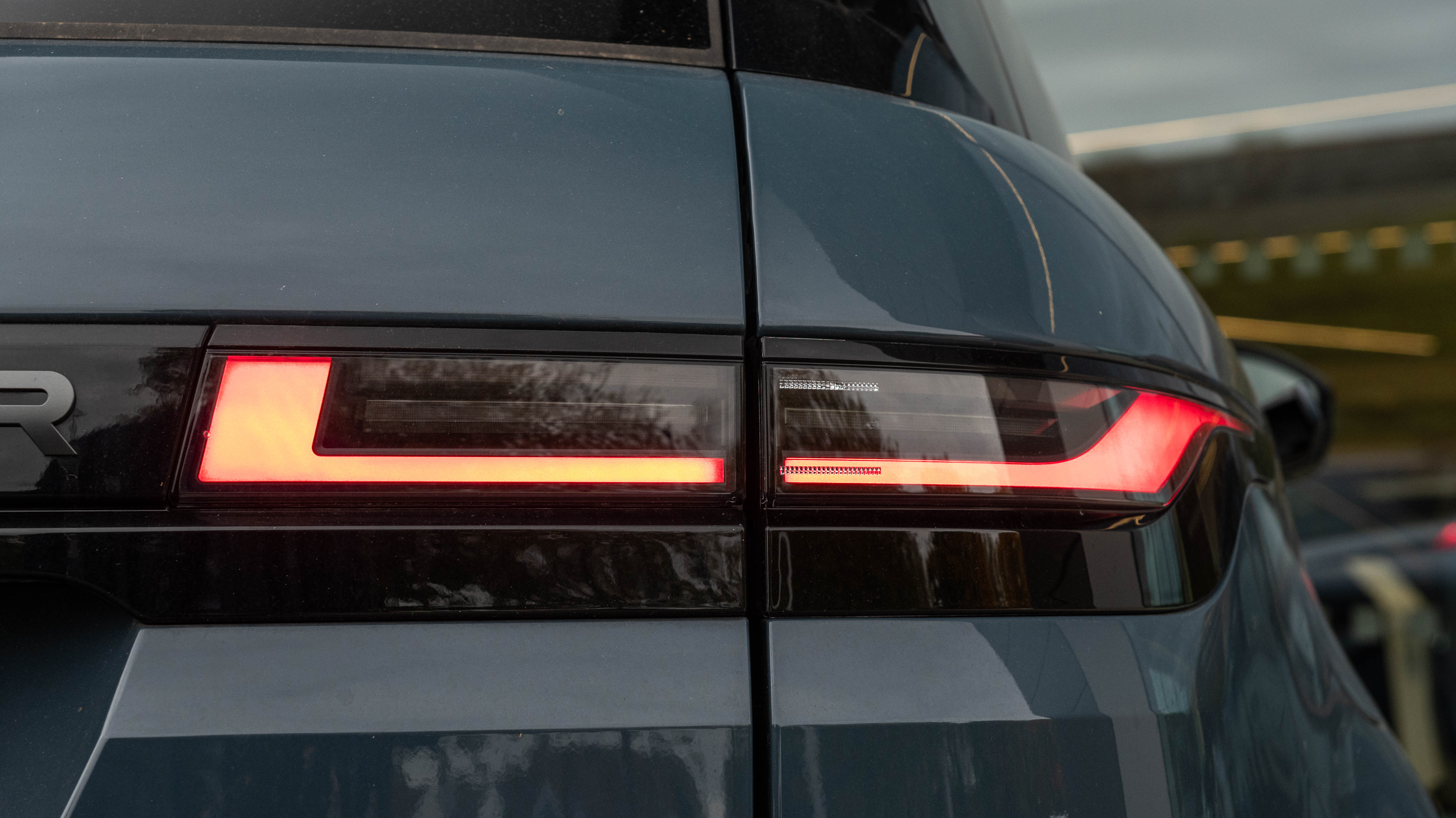 RANGE ROVER EVOQUE 2.0 D200 DYNAMIC SE 5DR AUTO HATCHBACK