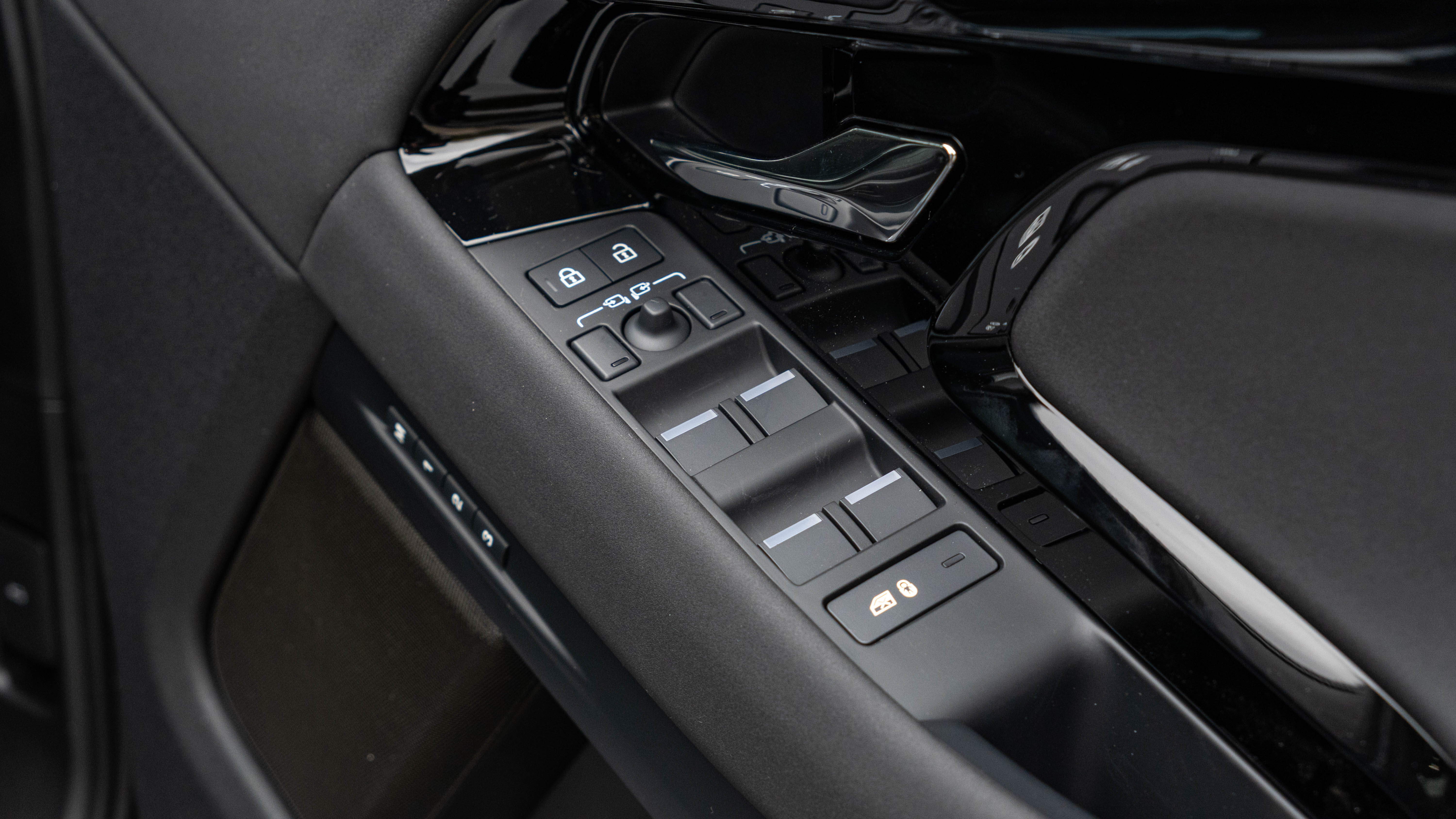 RANGE ROVER EVOQUE 2.0 D200 DYNAMIC SE 5DR AUTO HATCHBACK