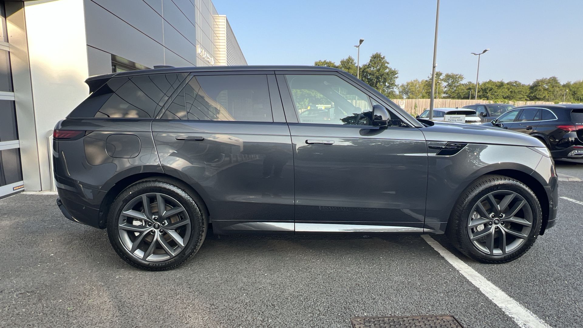 RANGE ROVER SPORT 3.0 D300 DYNAMIC SE 5DR AUTO ESTATE