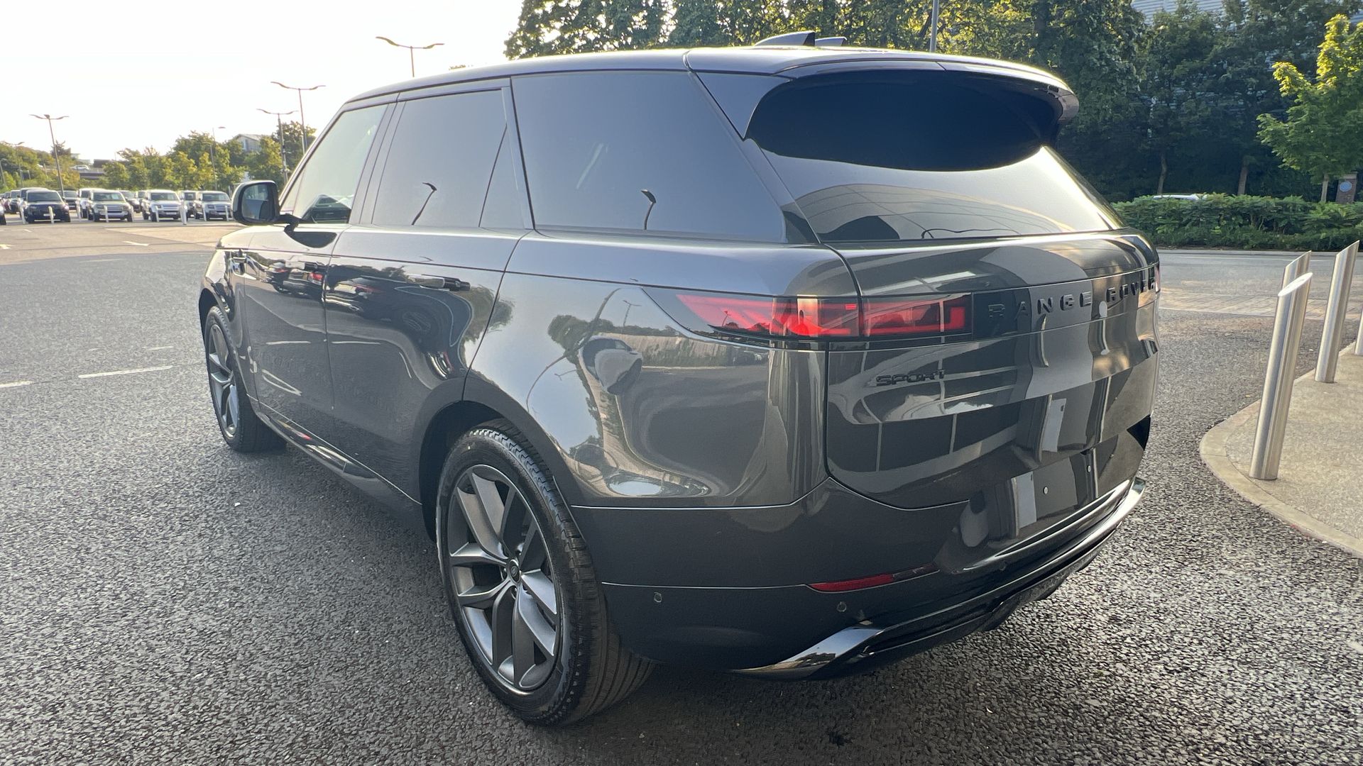 RANGE ROVER SPORT 3.0 D300 DYNAMIC SE 5DR AUTO ESTATE