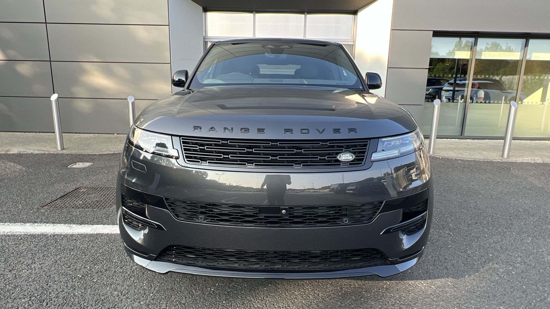 RANGE ROVER SPORT 3.0 D300 DYNAMIC SE 5DR AUTO ESTATE