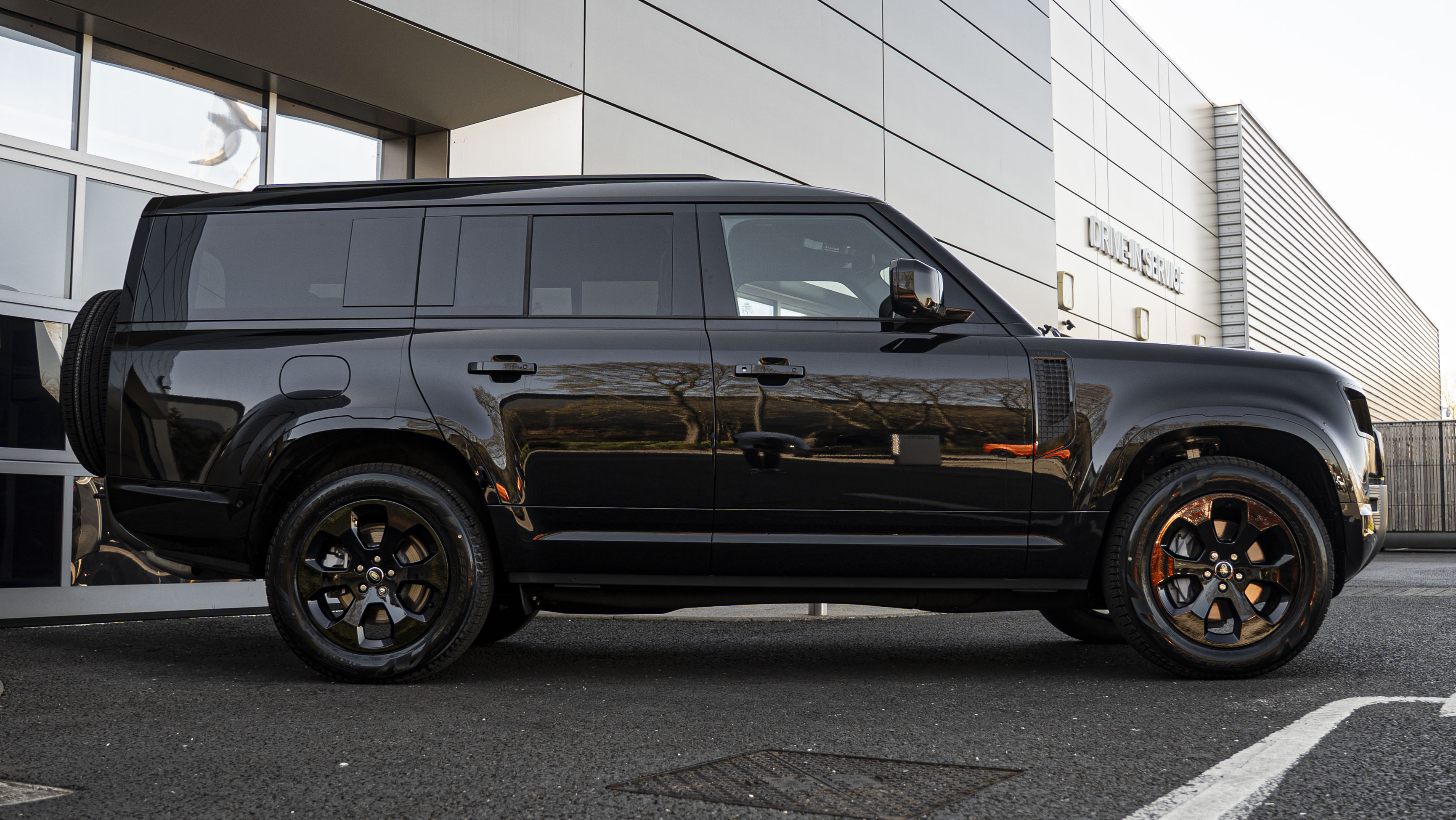 DEFENDER 3.0 D350 X-DYNAMIC HSE 130 5DR AUTO ESTATE