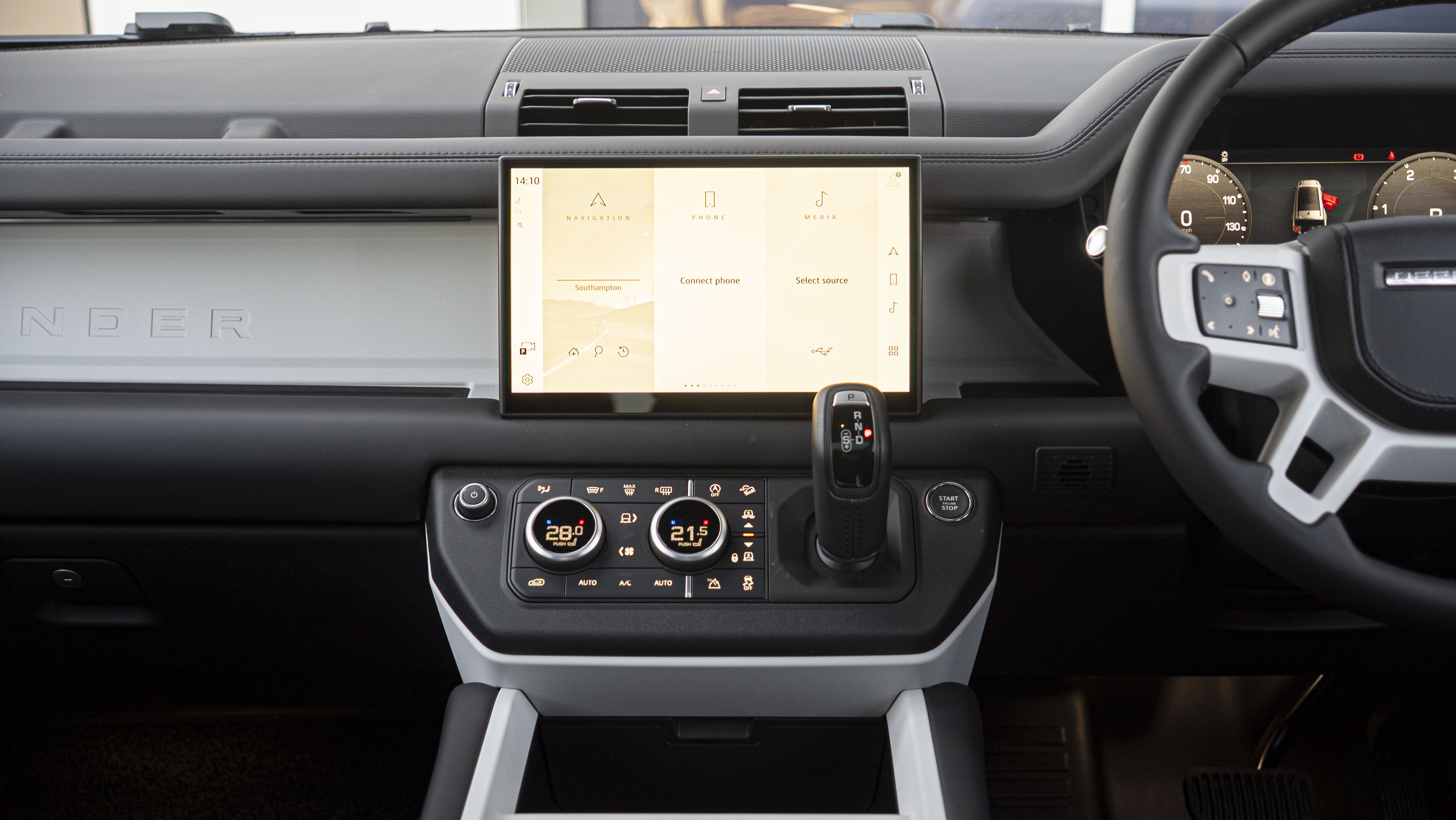DEFENDER 3.0 D350 X-DYNAMIC HSE 130 5DR AUTO ESTATE