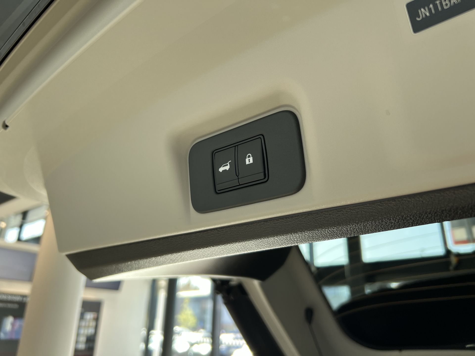 ARIYA 178KW ADVANCE 87KWH 22KWCH 5DR AUTO [SKY PACK] HATCHBACK