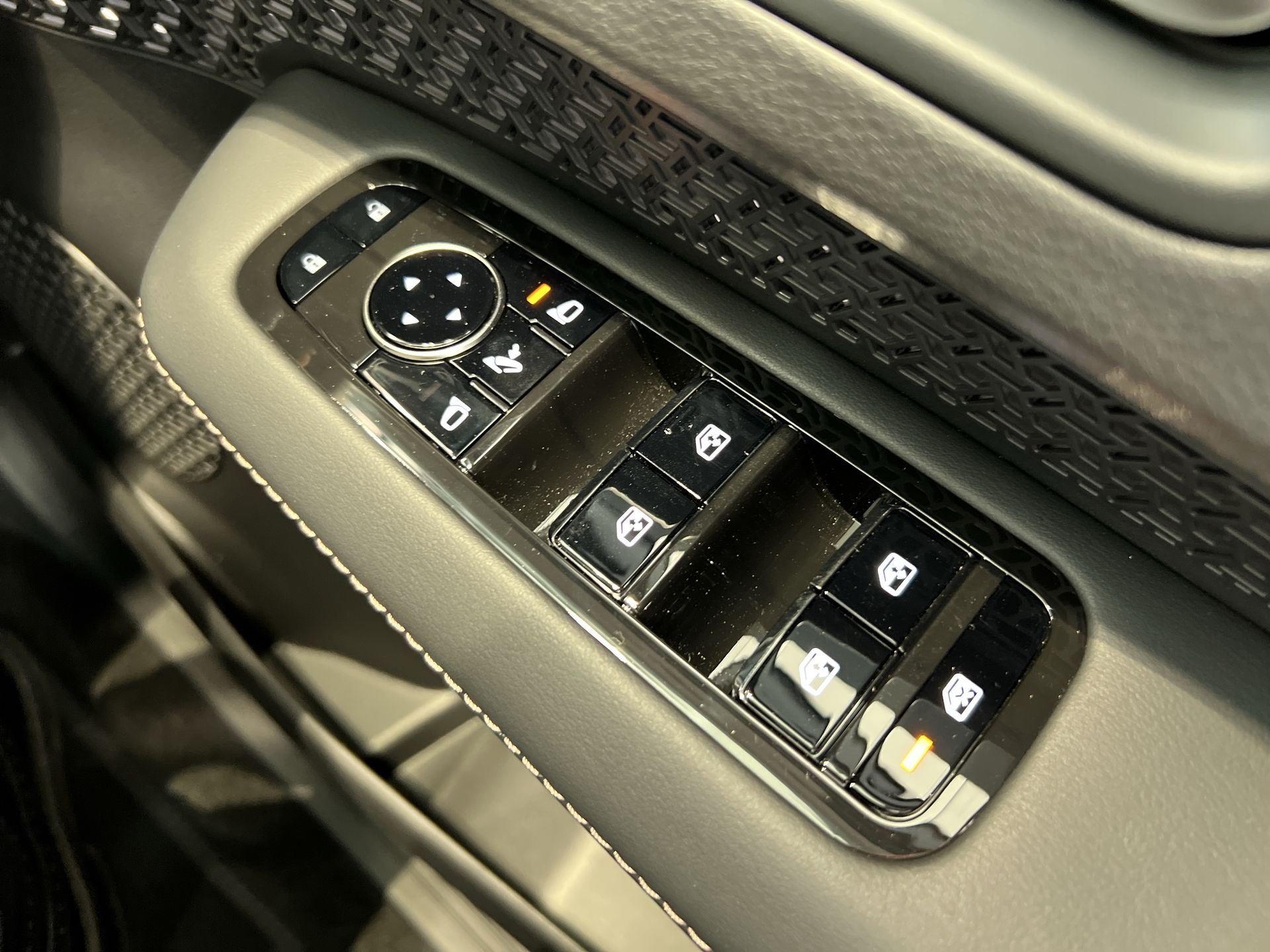 ARIYA 178KW ADVANCE 87KWH 22KWCH 5DR AUTO [SKY PACK] HATCHBACK