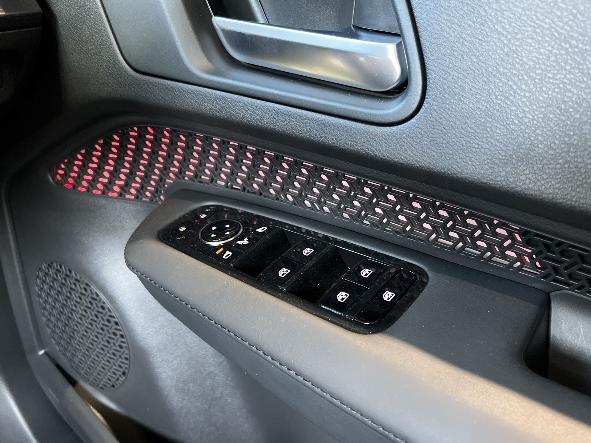 ARIYA 320KW NISMO 87KWH 22KWCH 5DR E-4ORCE AUTO HATCHBACK