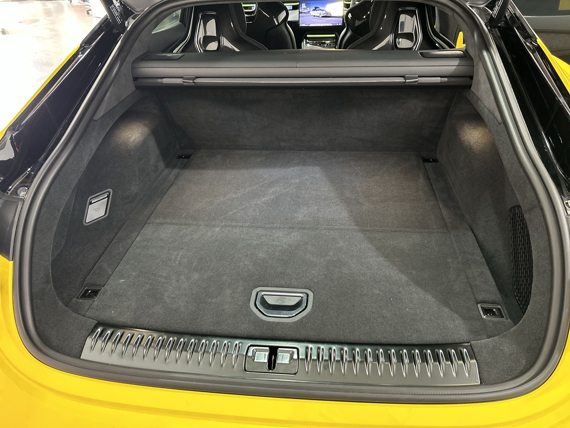EMEYA 450KW S 102KWH 4DR AUTO SALOON