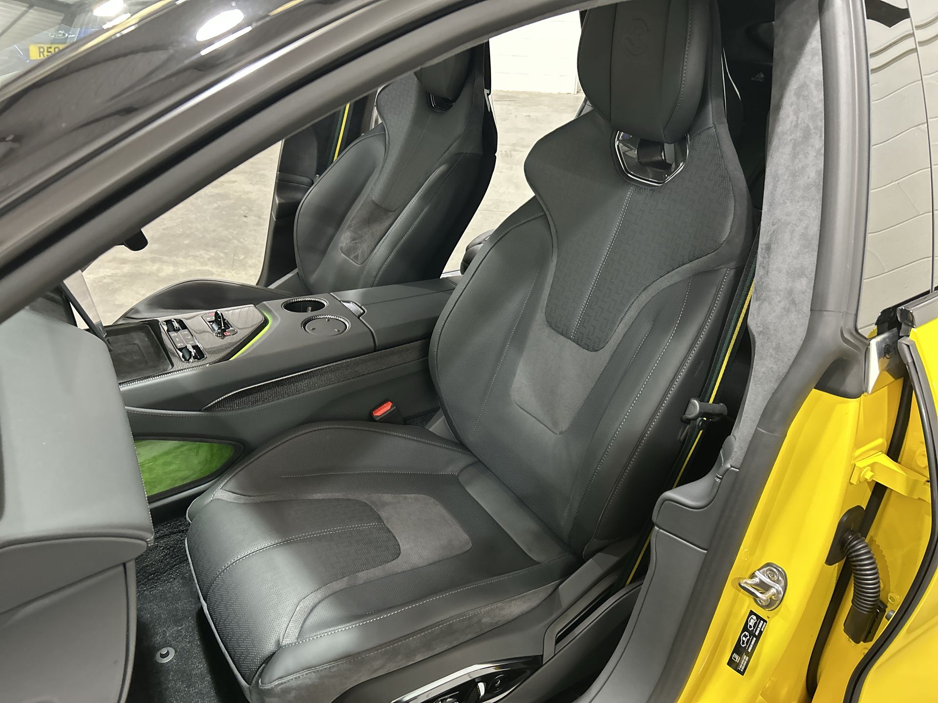 EMEYA 450KW S 102KWH 4DR AUTO SALOON