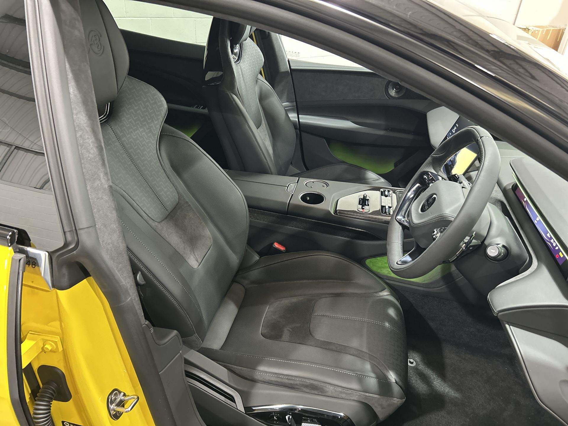 EMEYA 450KW S 102KWH 4DR AUTO SALOON