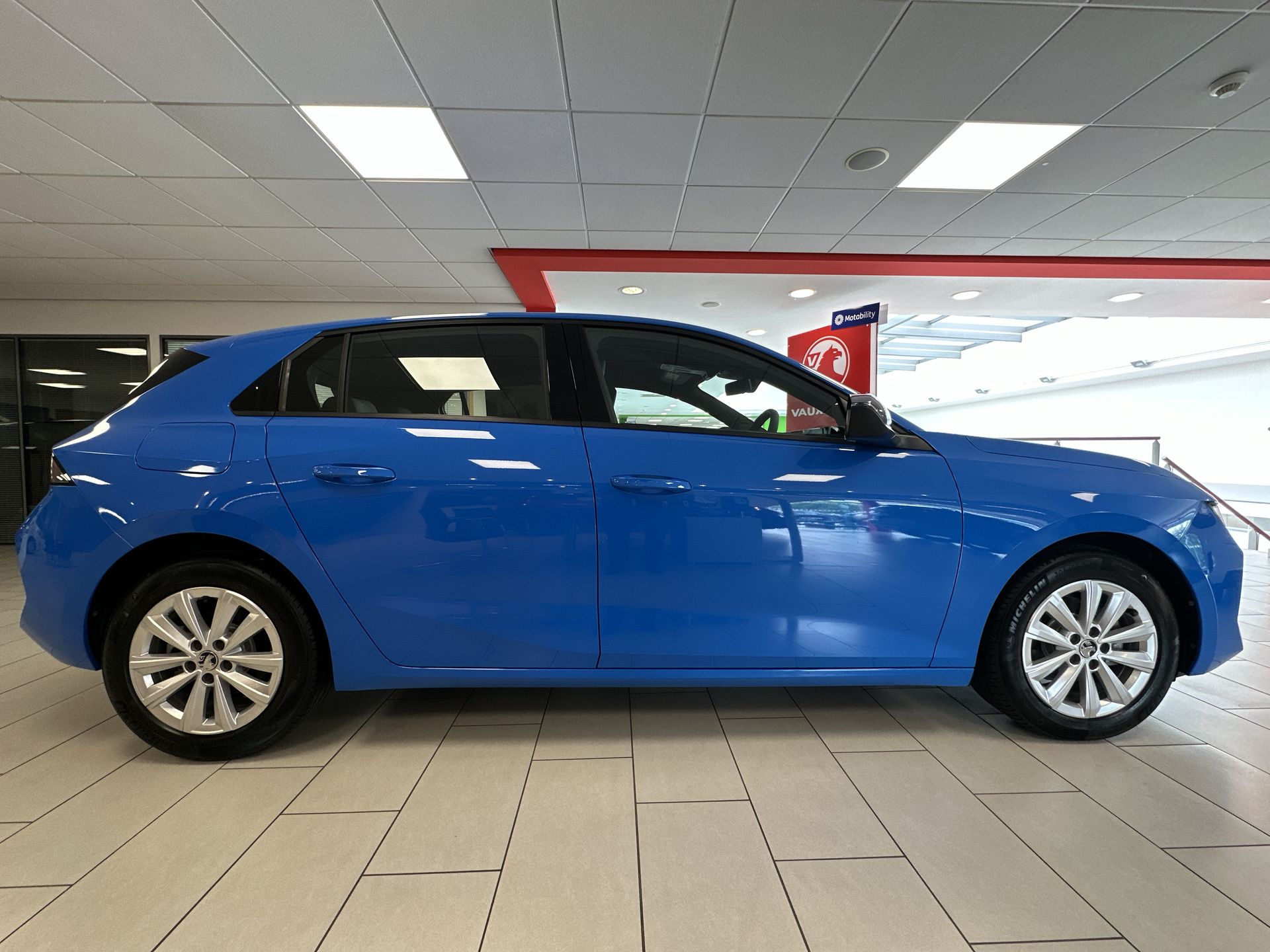 ASTRA 1.2 TURBO 130 DESIGN 5DR AUTO HATCHBACK