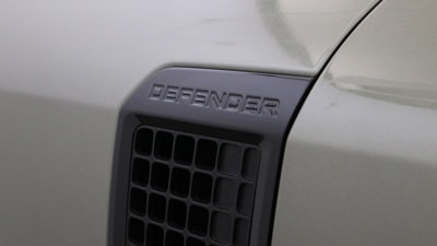 LAND ROVER DEFENDER 90