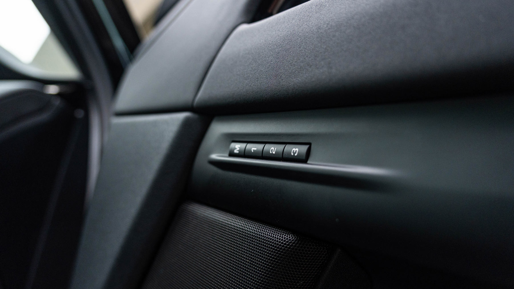Land Rover RANGE ROVER EVOQUE, SUV, Santorini Black.